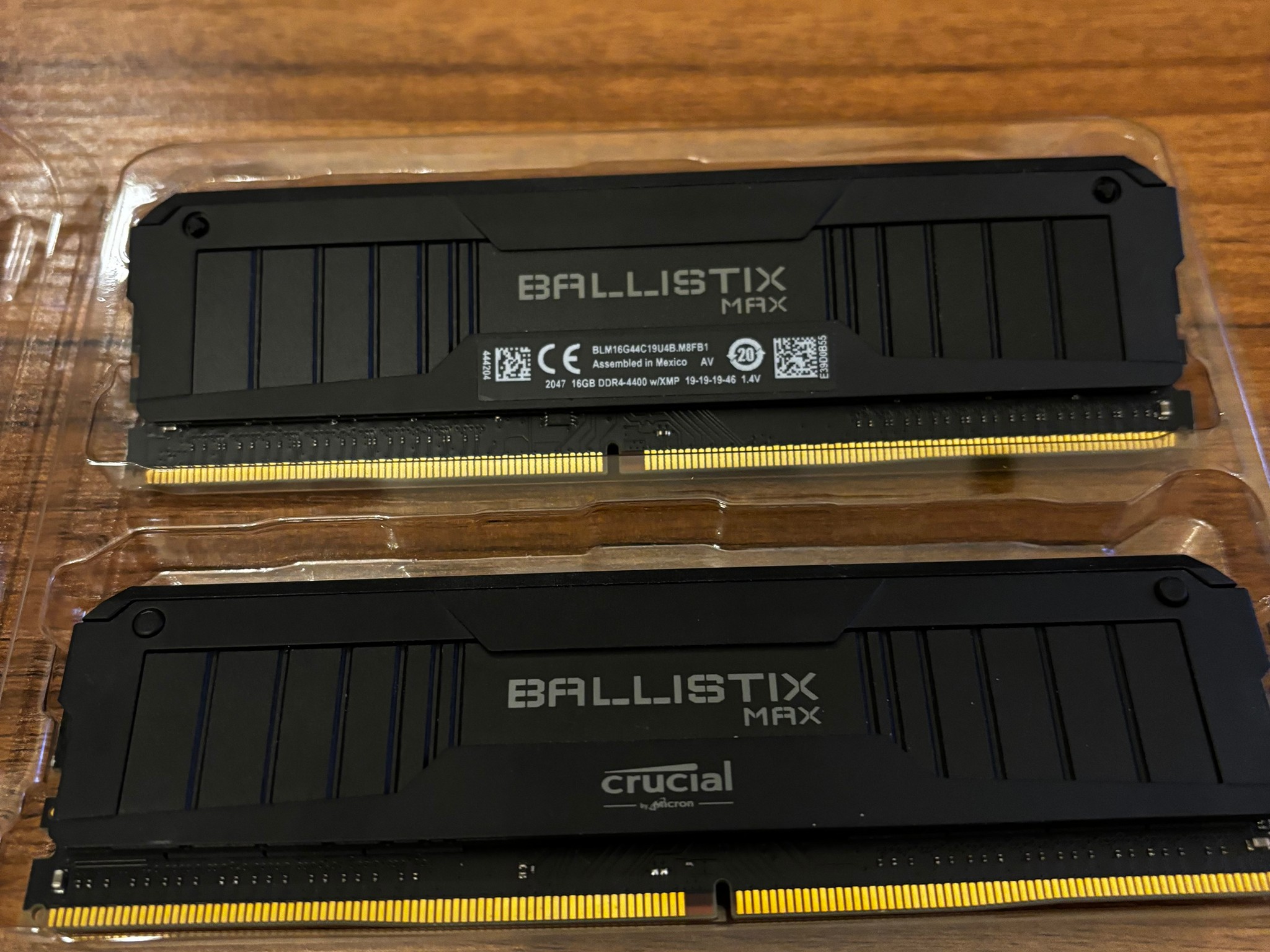 Crucial Ballistix Max 4400.  16x2 (32gb)