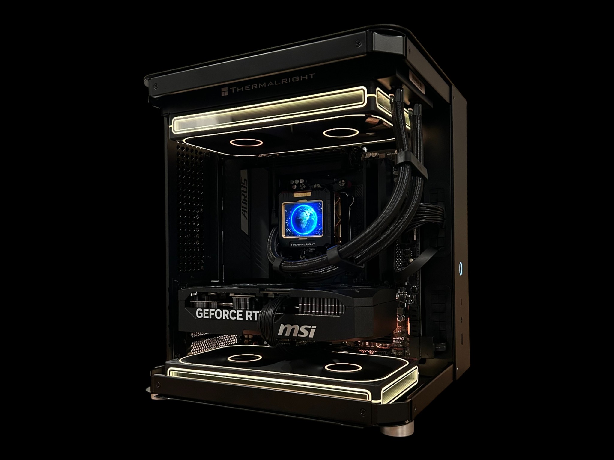 RTX 5070 12GB | Ryzen 7 9700X | 32GB DDR5 6200MT/s | 2TB NVMe | The Apollo