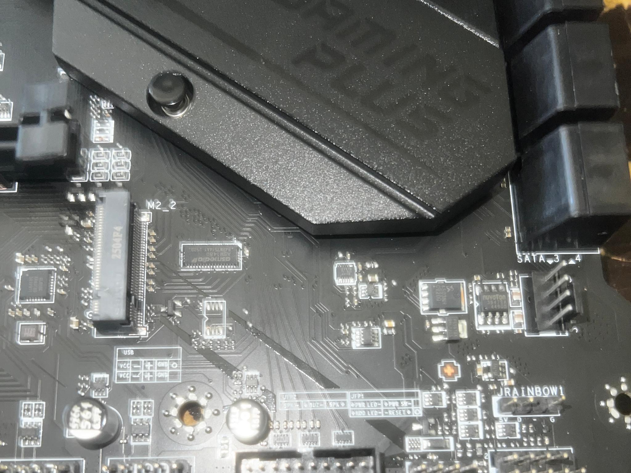 MSI MPG B550 GAMING PLUS - Image 4