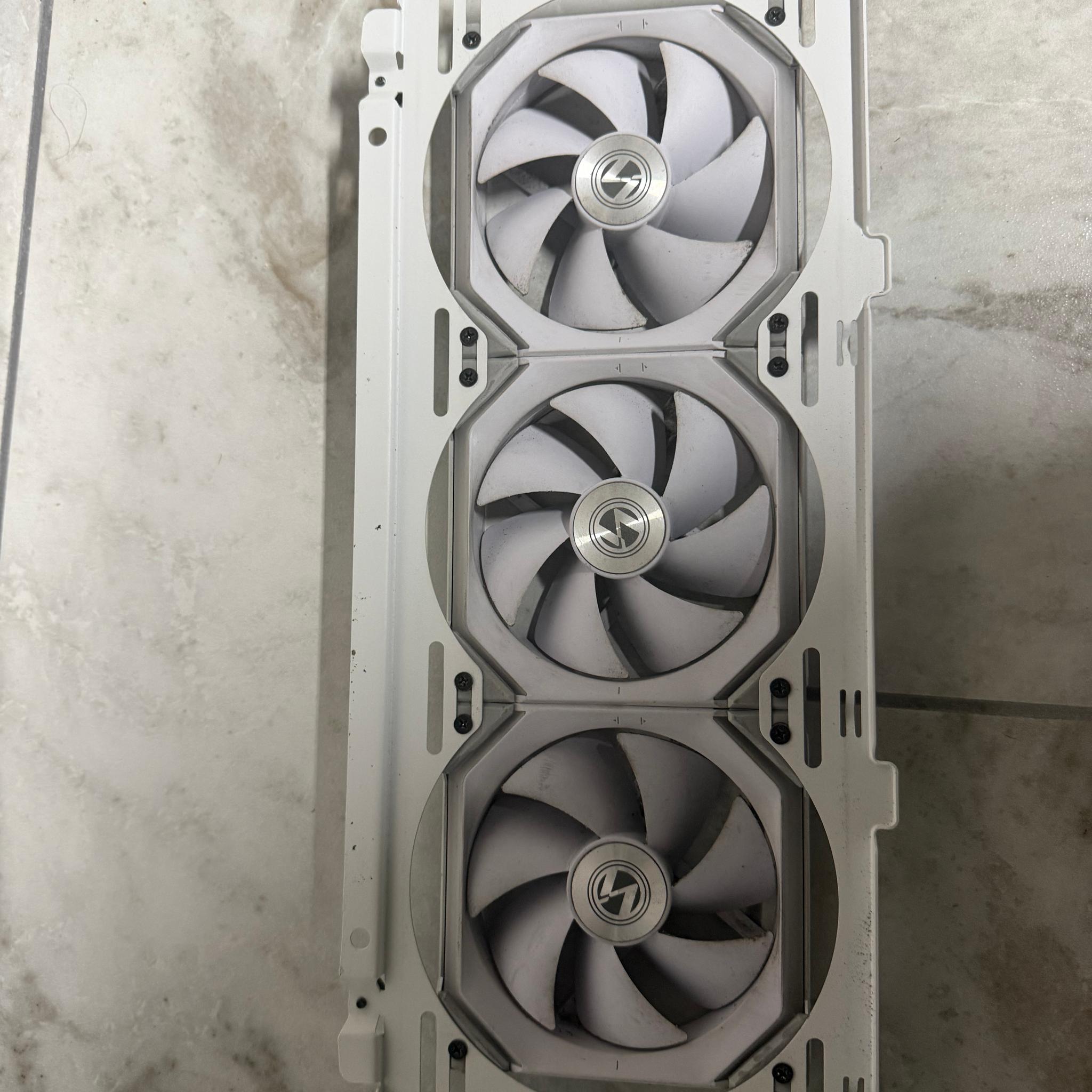 Lian Li LANCOOL 205 Mesh White No Tempered Glass