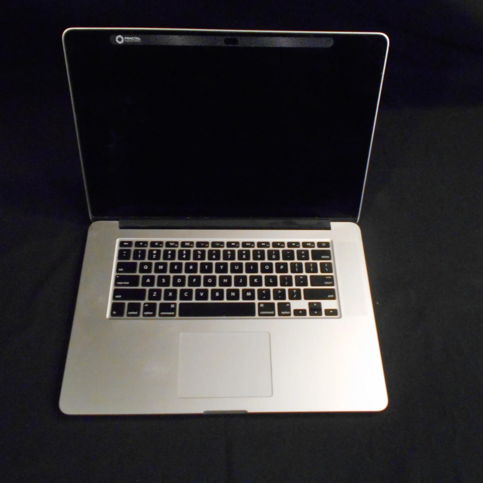 Macbook pro a1398 2015 15"
