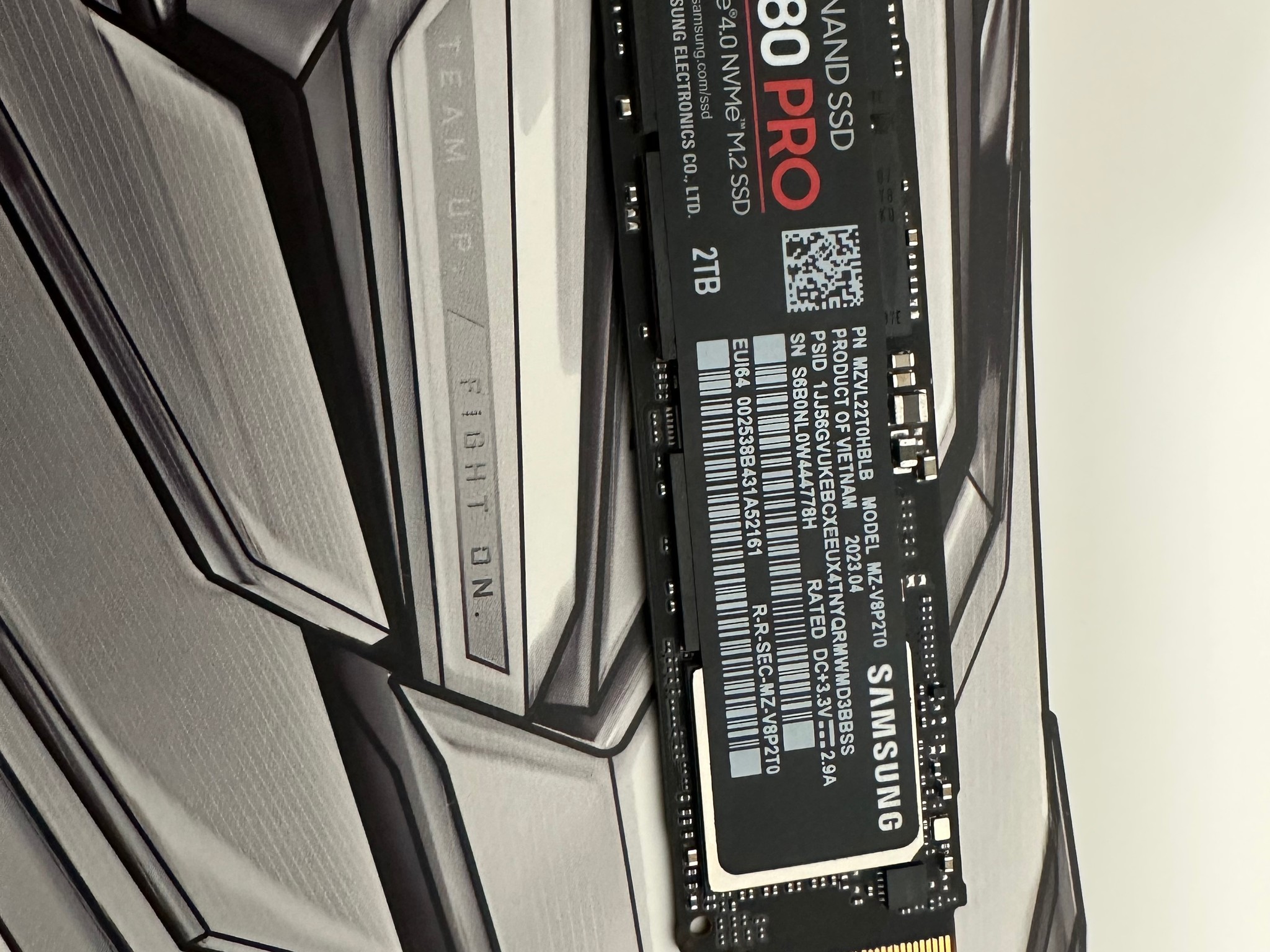ASUS ROG Strix X870E-E Gaming WiFi AM5 ATX 9800x3d And 990 Pro 2TB