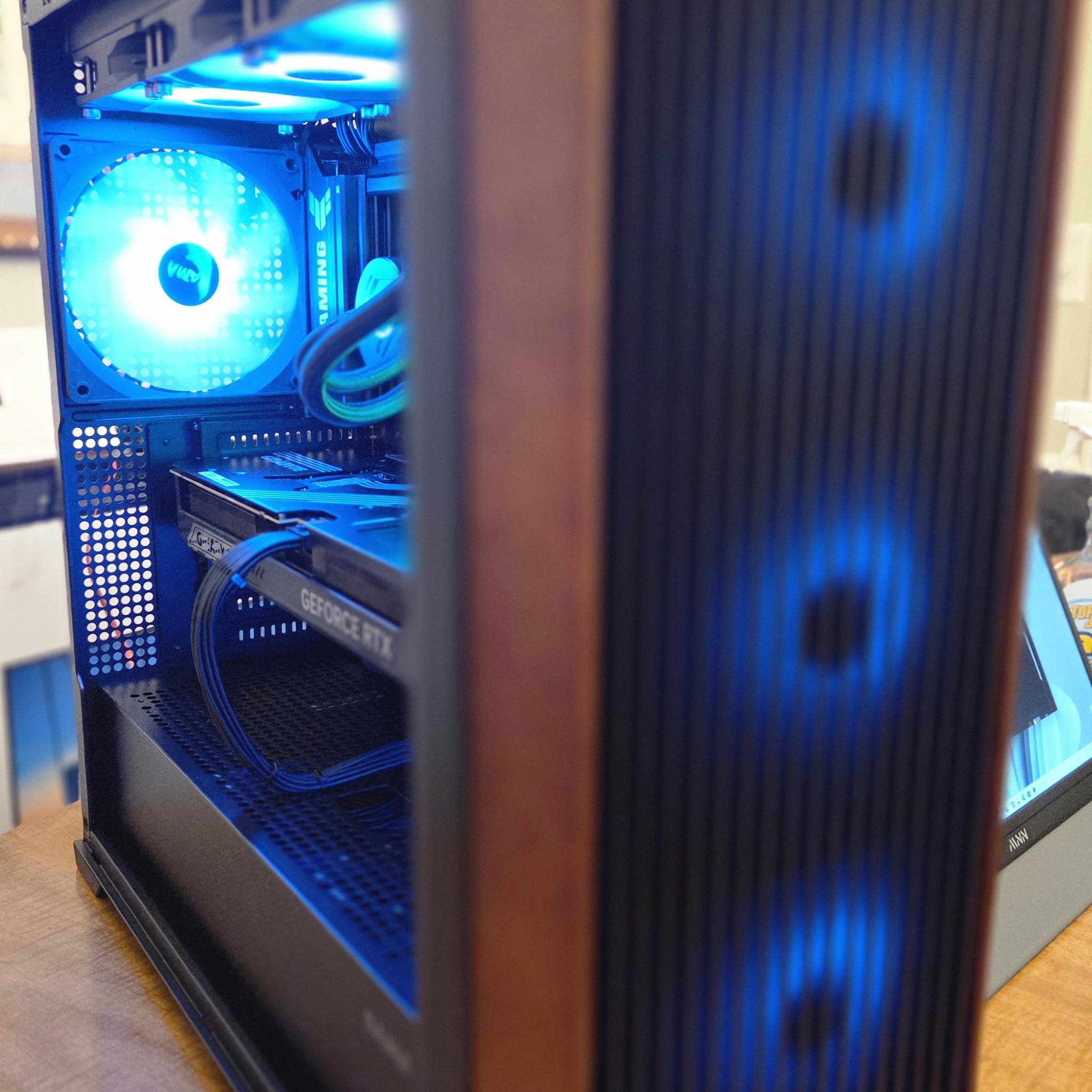 ASUS TUF B650E-PLUS WiFi, RTX 5070 TI, 32GB 6000 CL30 - Gaming/Streaming PC