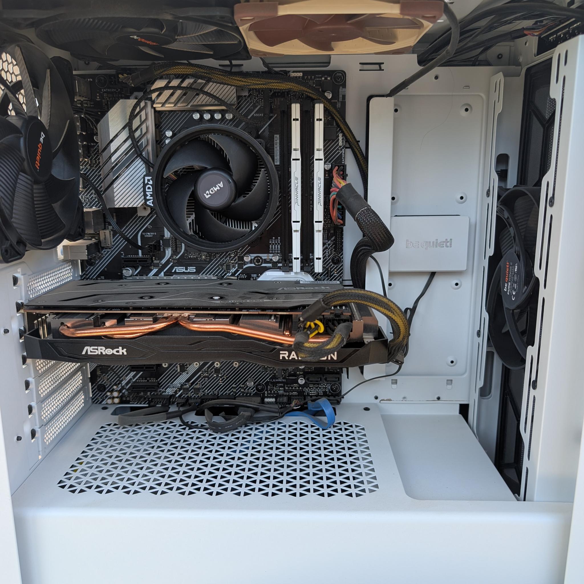 AMD Ryzen 5 3600 - ASRock 6700XT 12GB