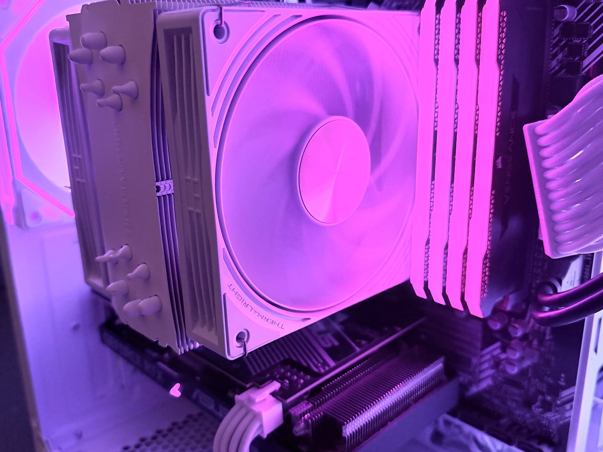 🌕"Moonlit Glacier"❄️ | 1440p Gaming | Ryzen 7 5800X | RTX 3060 12GB | 32GB Ram | 1TB+1GB Dram SSD
