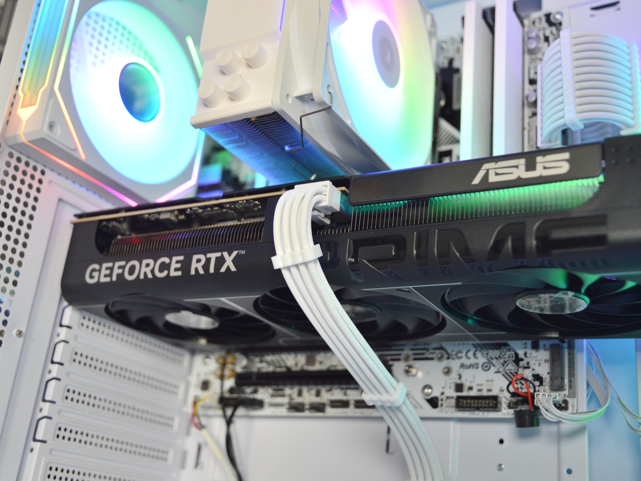 ⚪⚪ | RTX 5060Ti 8GB| RYZEN 5 8400F | 16 GB DDR5 RAM | 1TB NVME SSD | WhiteOut |