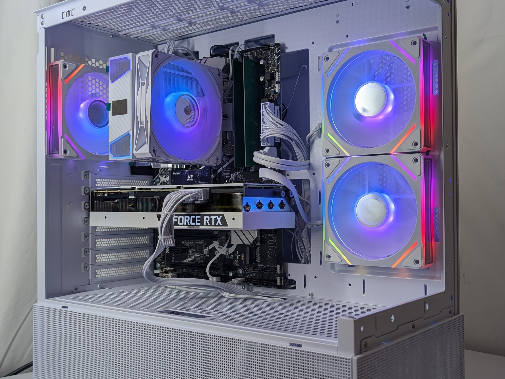RTX 3090 | i5-12600KF | Z790 | 16GB DDR5 | 1TB NVMe | 1000W
