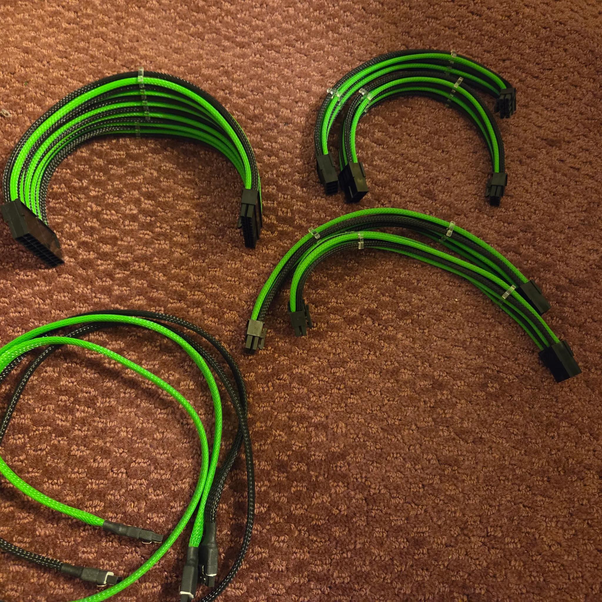 Custom PSU extensions made with MDCPX Black/Neon Green with cable combs