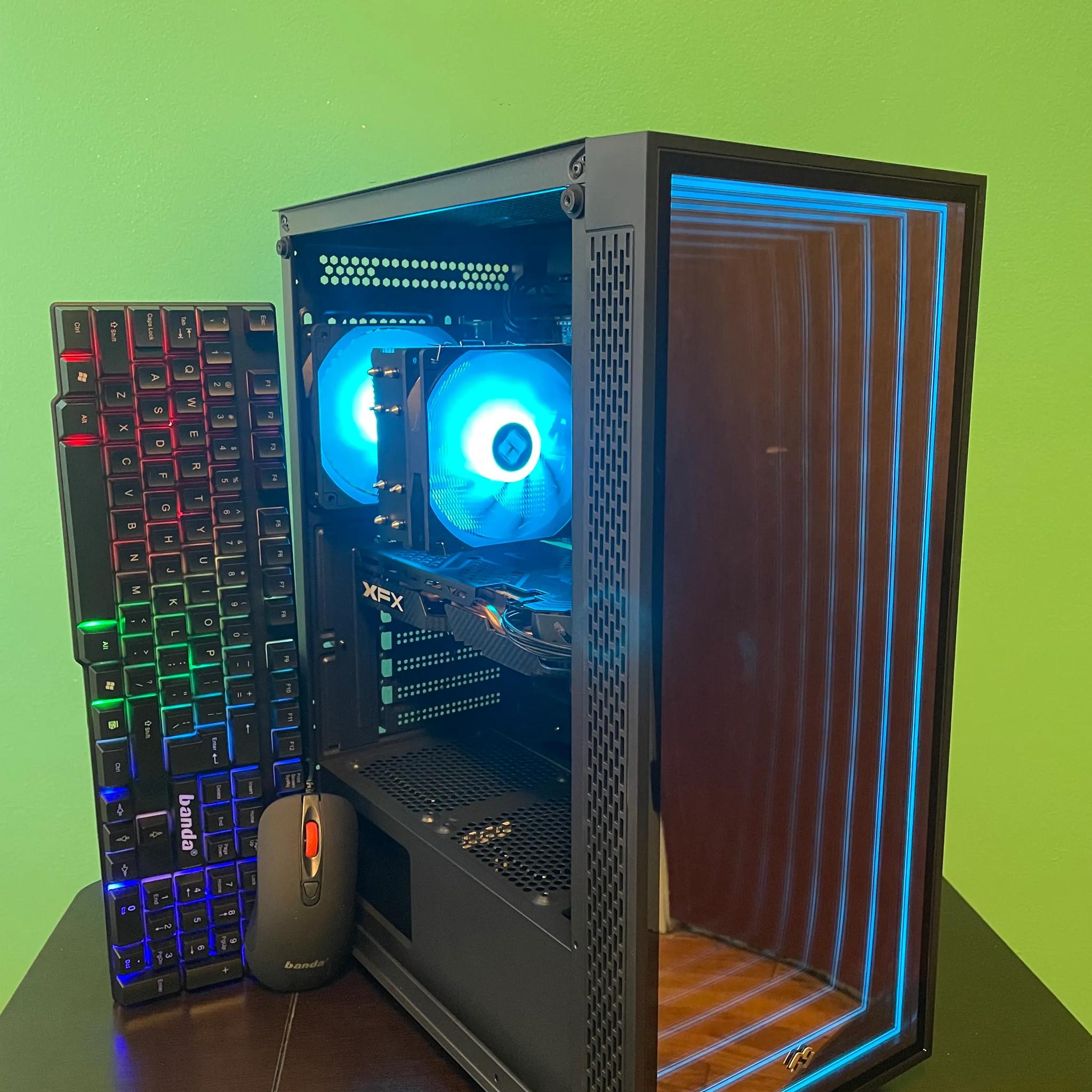 !ILLUSION! Glass Gaming PC | Intel i5 / Amd RX580 / 8GB / 600GB Win 10 Pro WiFi