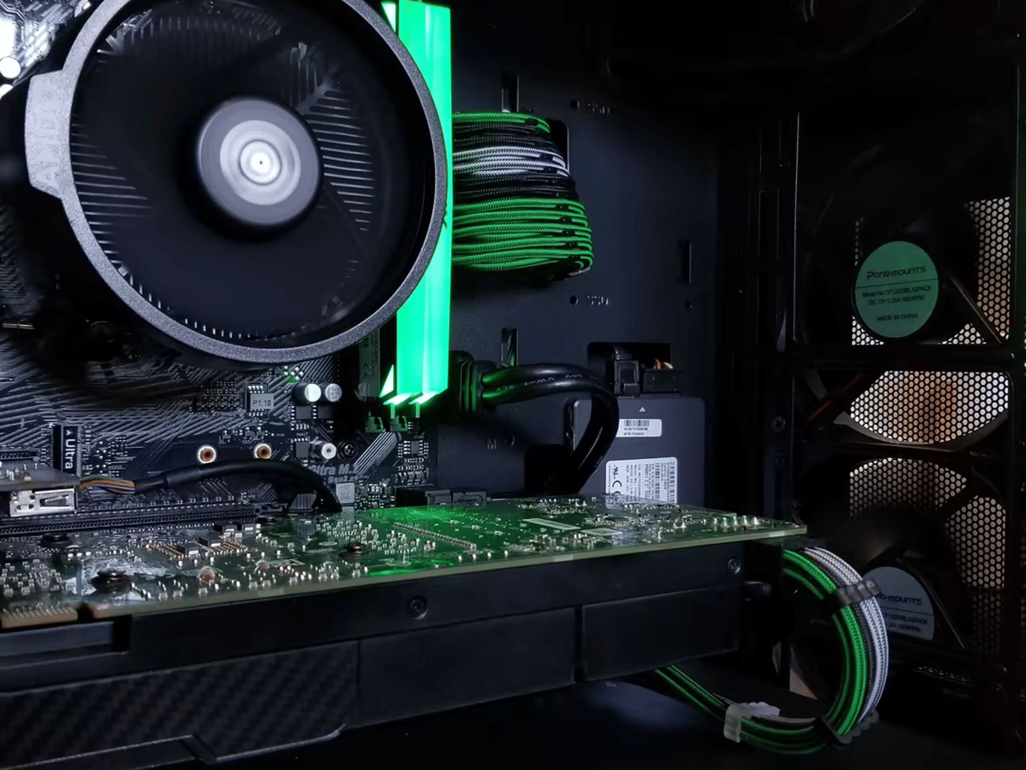 AMD Ryzen 5 3600X // Nvidia GeForce GTX 1070 8G // XPG 2x8 16GB