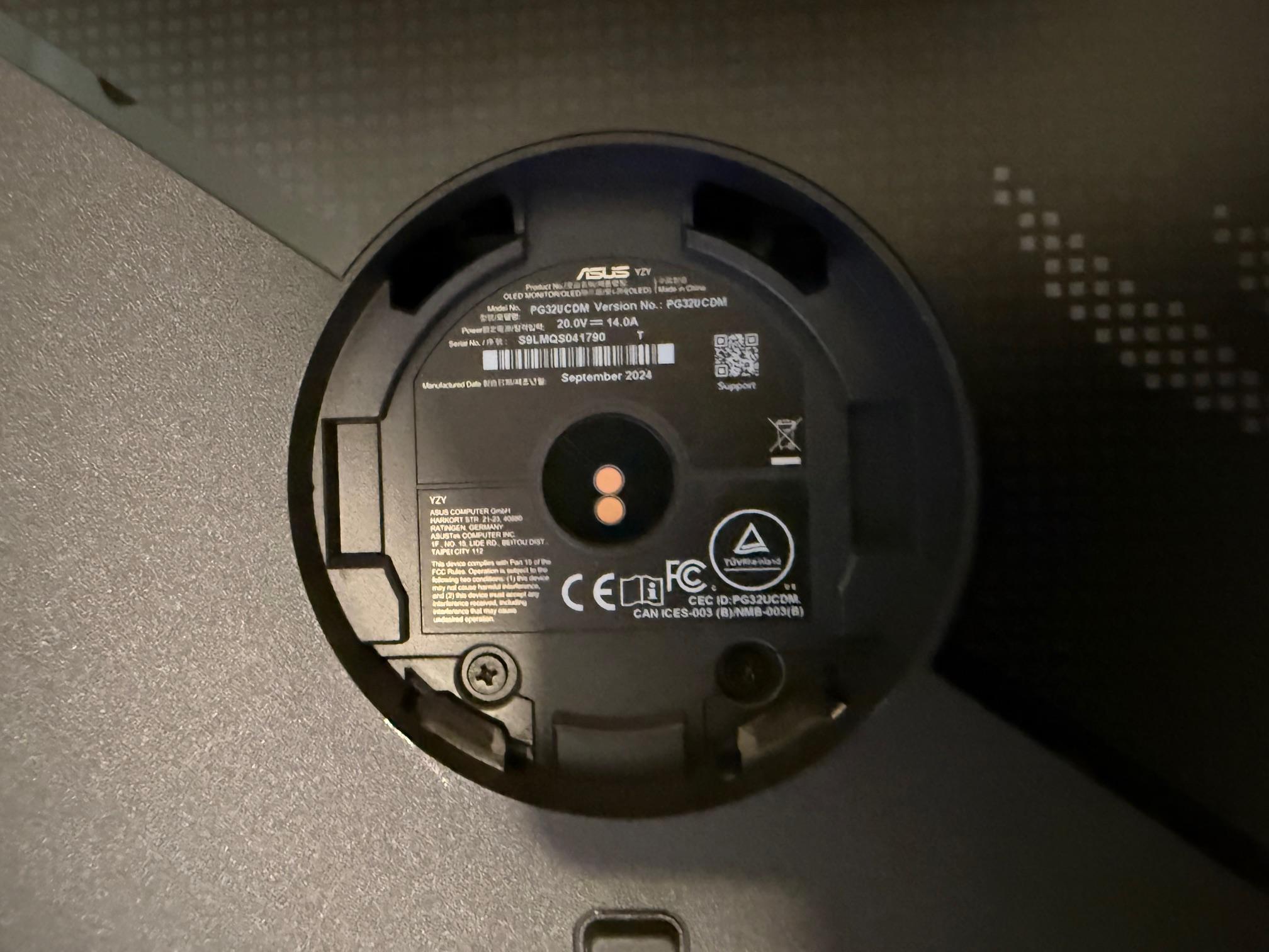 ASUS Swift QD-OLED PG32UCDM 32"