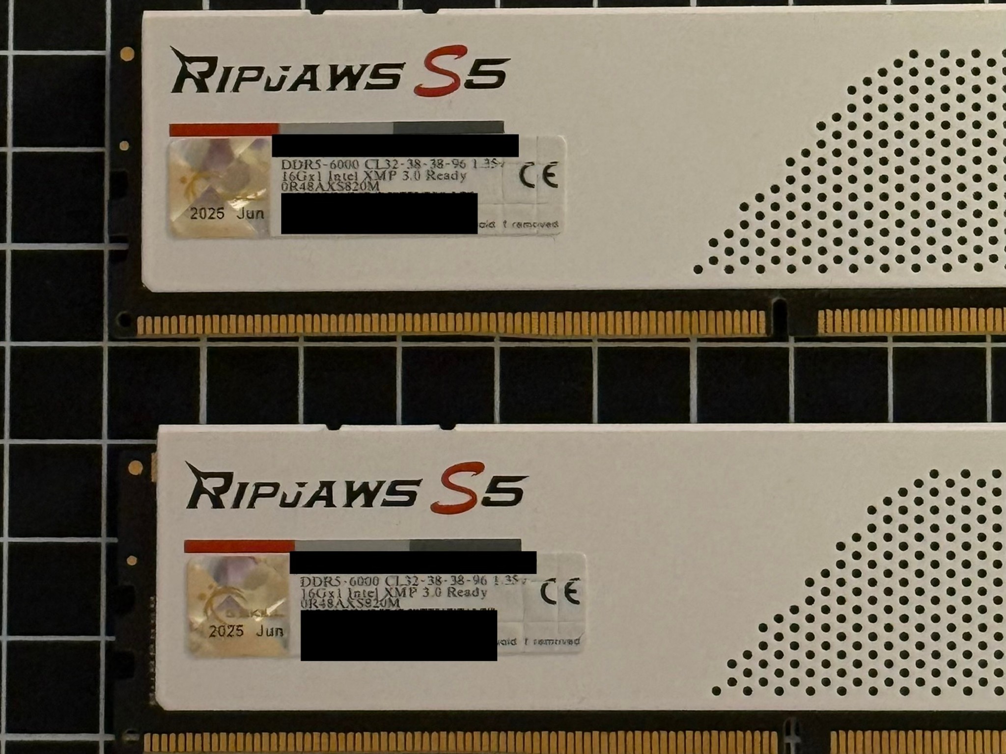 G.SKILL Ripjaws 32GB(2×16GB) DDR5 ホワイト G.SKILL Ripjaws S5 Series 32GB (2 x 16GB) DDR5 6000 White LIKE NEW