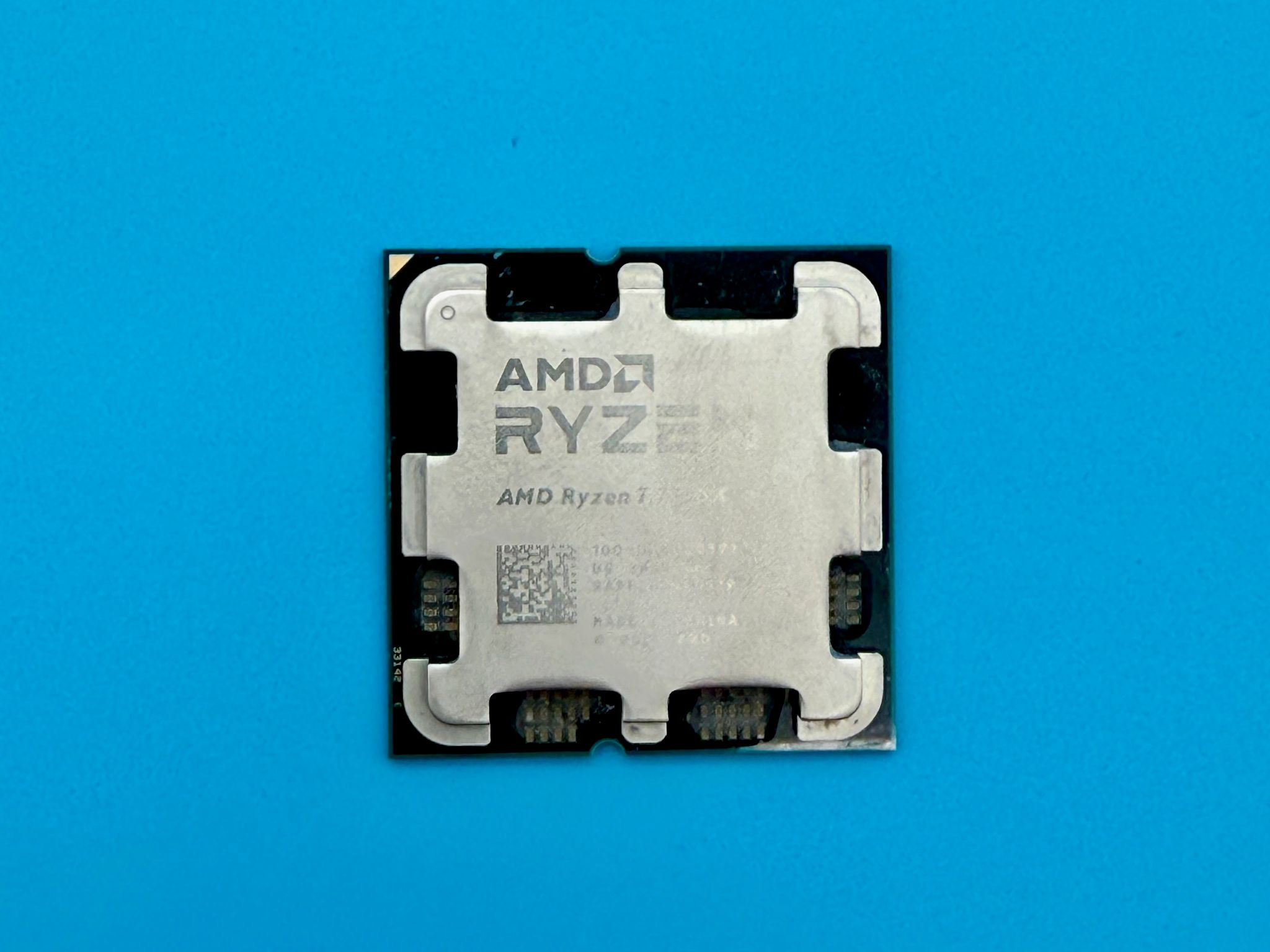 AMD Ryzen 7 7700X