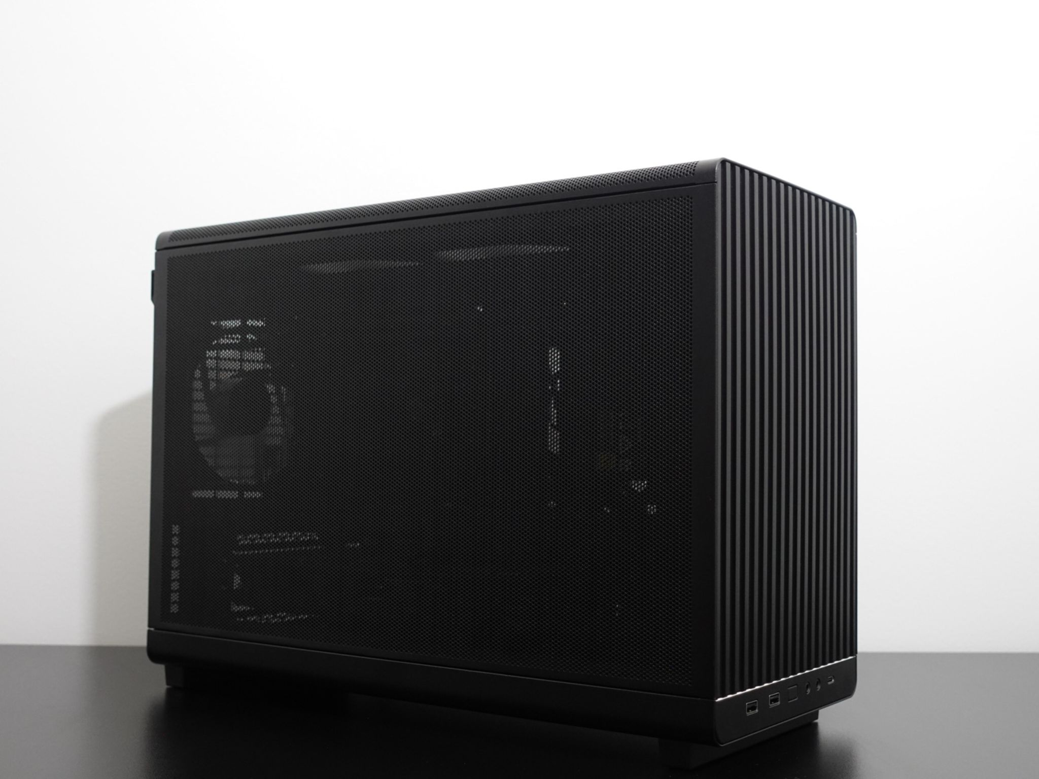 🌩️Rtx 2070 Super | Ryzen 5 3600 | 16gb Ddr4 | 1Tb Nvme | WiFi | Gaming PC