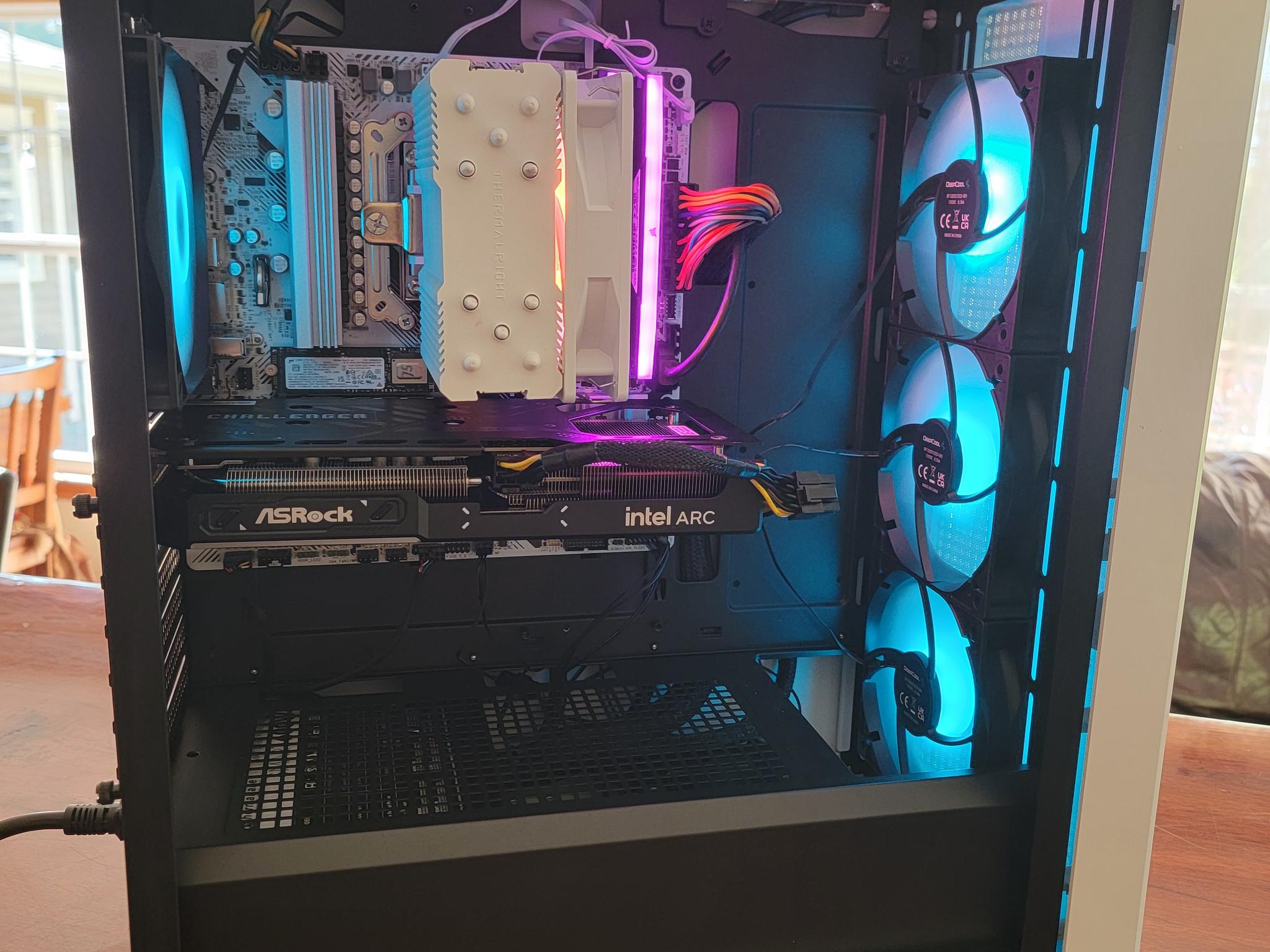 Asrock B570 Challenger OC 10GB + Ryzen 7600x PC Build #16
