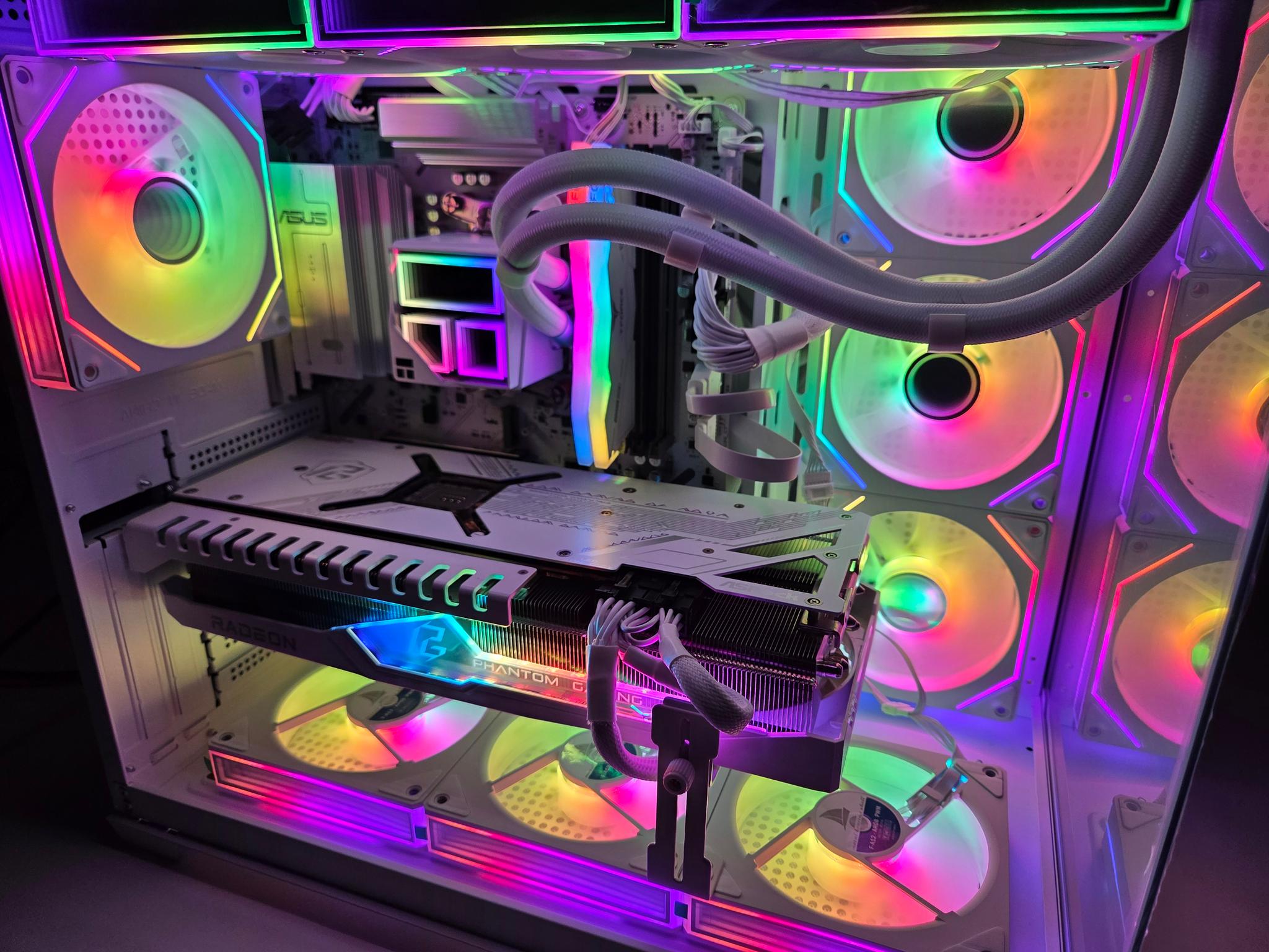2TB #0005 — High-Performance 1440p / 4k White Gaming Pc