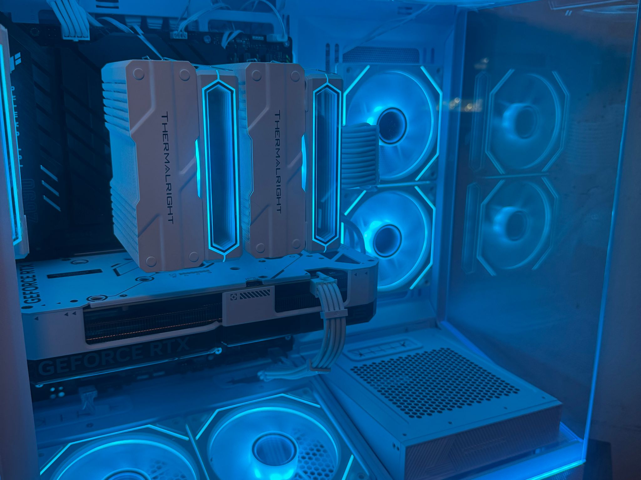 🤍 Whiteout 1440p Gaming PC 🤍 - i5 12600KF | RTX 4070 12GB | 32GB DDR4 3200 | 1TB Gen4 SSD