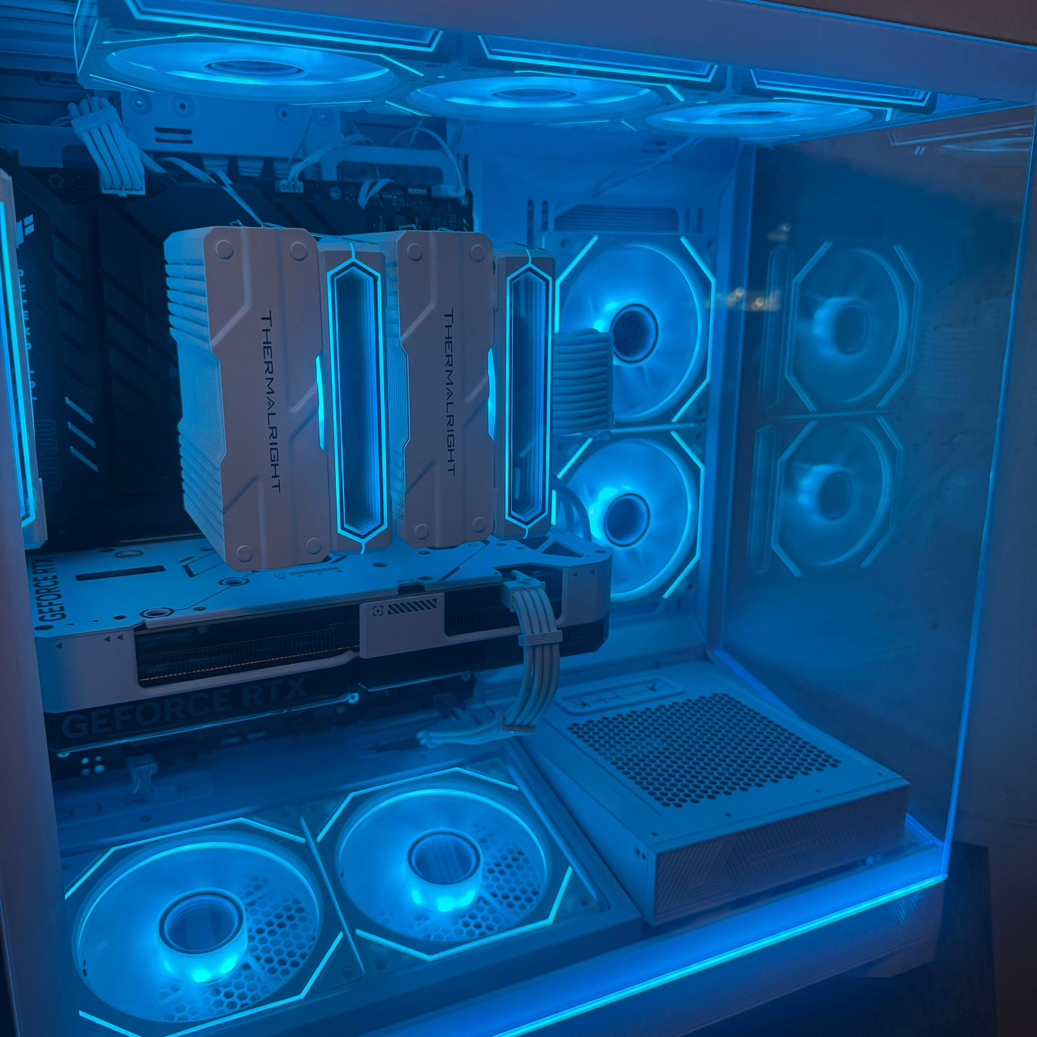 🤍 Whiteout 1440p Gaming PC 🤍 - i5 12600KF | RTX 4070 12GB | 32GB DDR4 3200 | 1TB Gen4 SSD