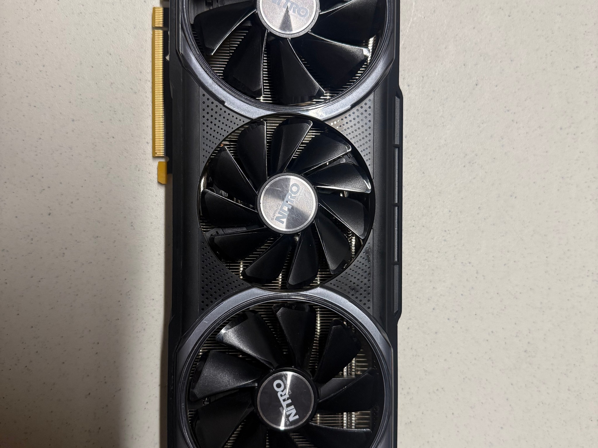 SAPPHIRE NITRO+ Radeon RX VEGA 64