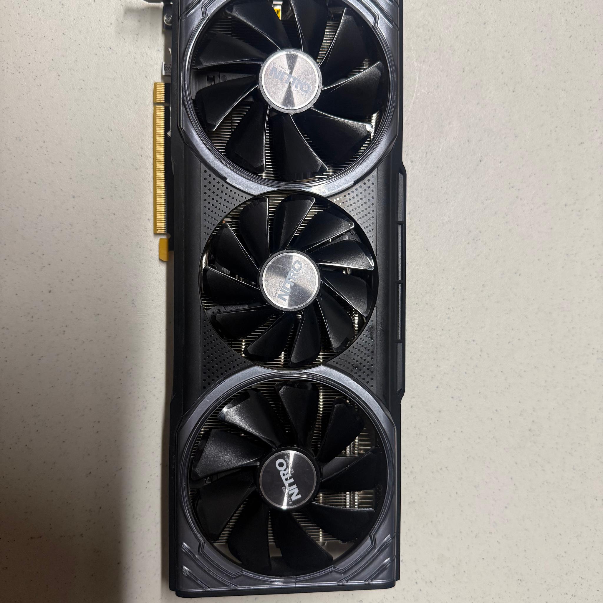 SAPPHIRE NITRO+ Radeon RX VEGA 64