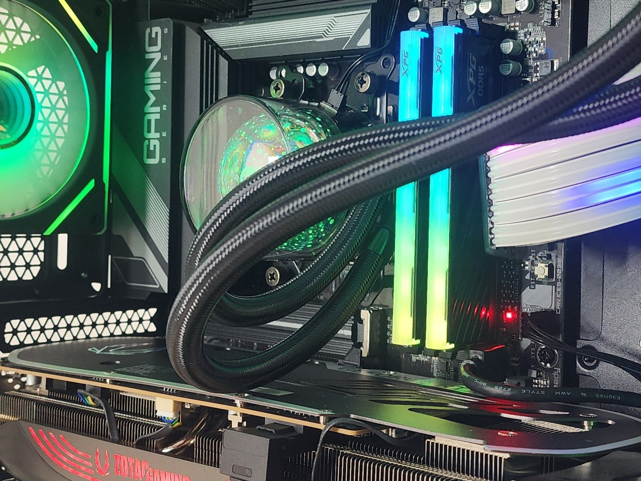 Gaming PC Ryzen 7 7800X3D 32GB RAM 2TB SSD RTX 4080 SUPER 16GB Win11 Computer