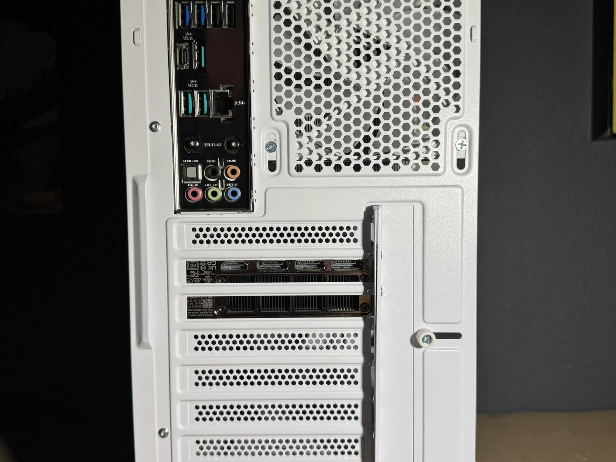 RTX 3080 Founders Edition | Ryzen 7600X | 64GB DDR5 | 2TB | WIFI