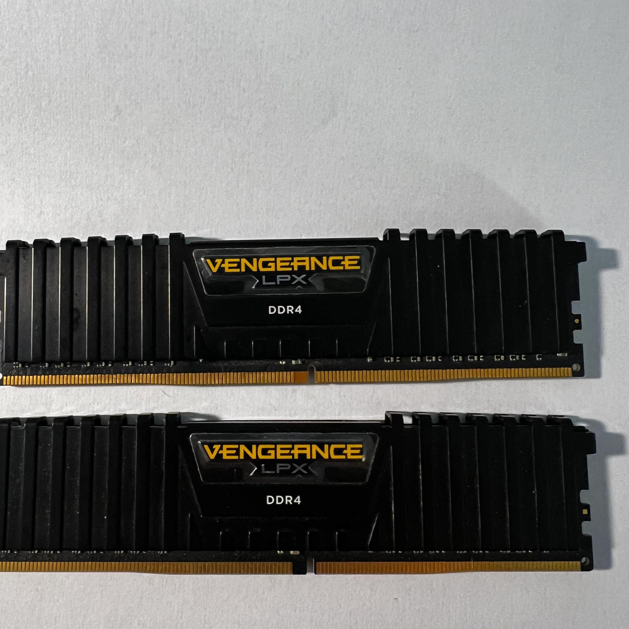 16Gb (2x8) DDR4
