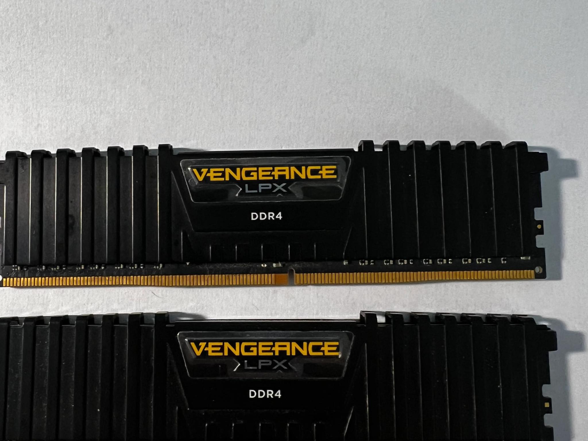 16Gb (2x8) DDR4