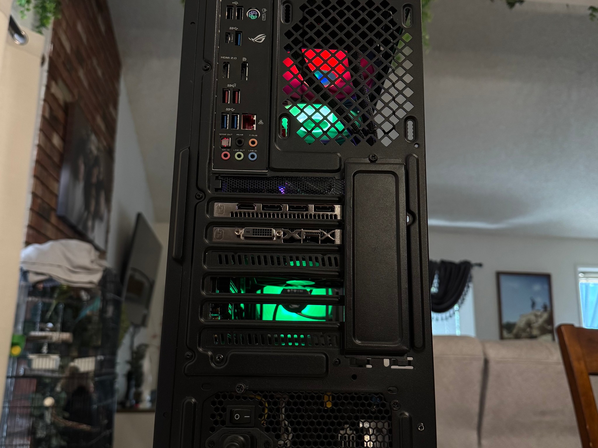 "AERO" | XFX RX 580 | Ryzen 5 2600x | 16GB DDR4 | 512GB SSD + 1TB HDD