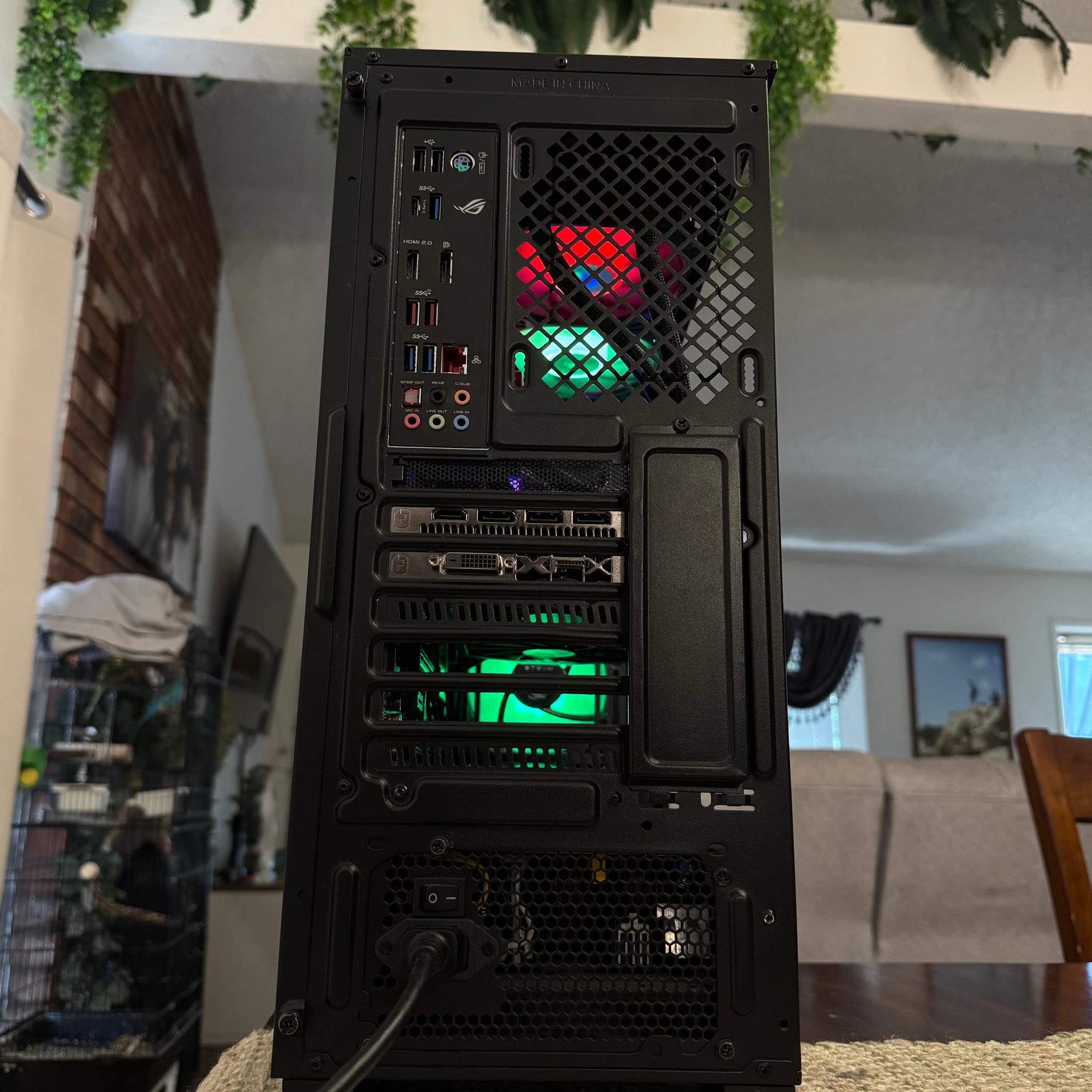 "AERO" | XFX RX 580 | Ryzen 5 2600x | 16GB DDR4 | 512GB SSD + 1TB HDD