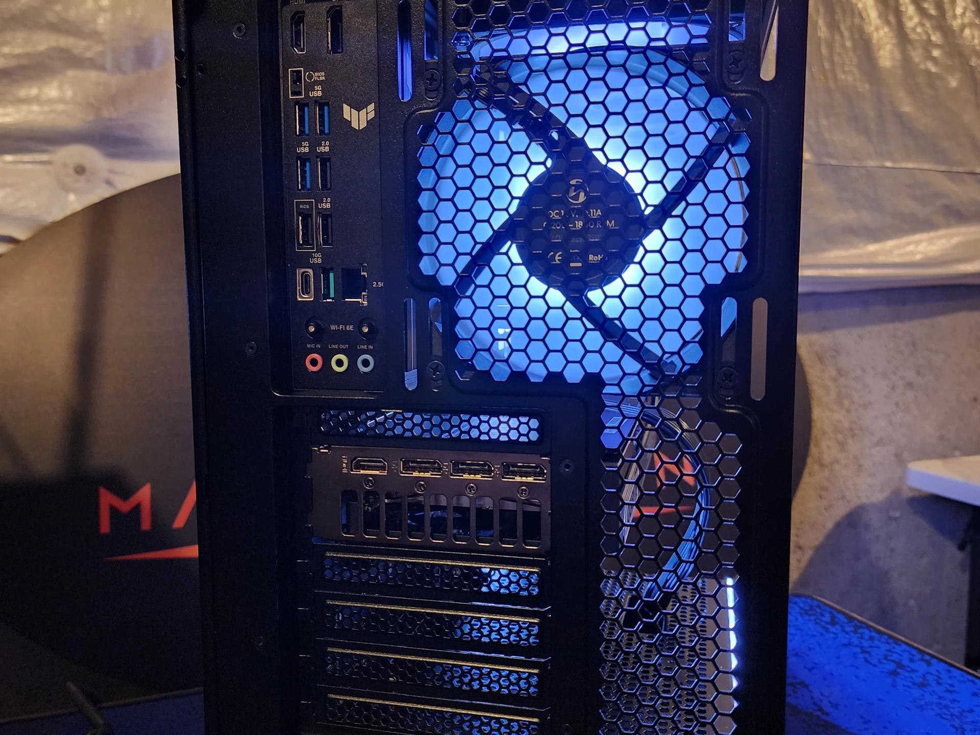 RTX 5080 / Ryzen 7 9800X3D / 32GB DDR5 RAM / 2TB NVMe