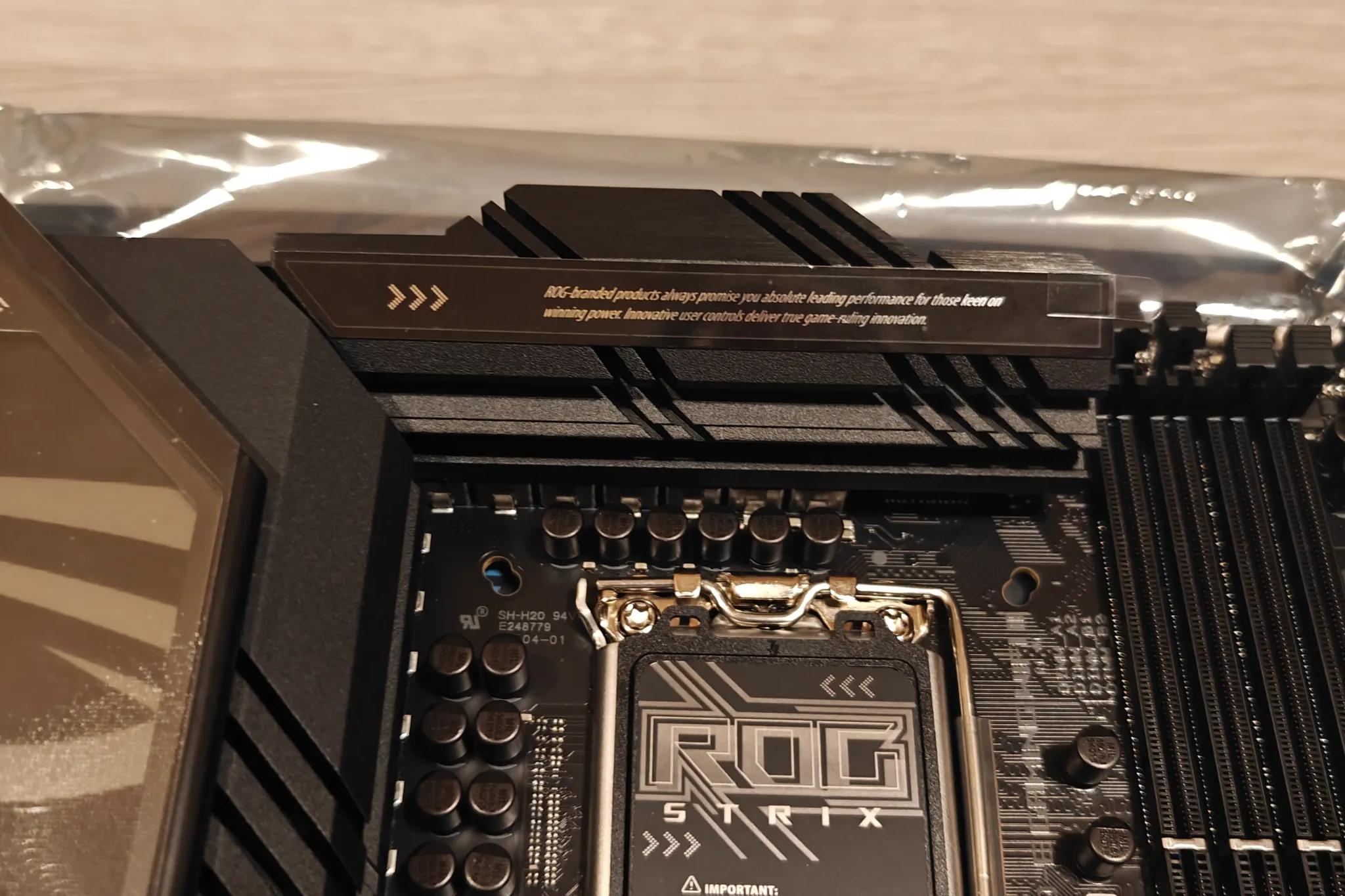 ASUS ROG Strix Z790-E Gaming WiFi II LGA 1700(Intel 14th, Intel 13th & 12th Gen)DDR5 ATX gaming