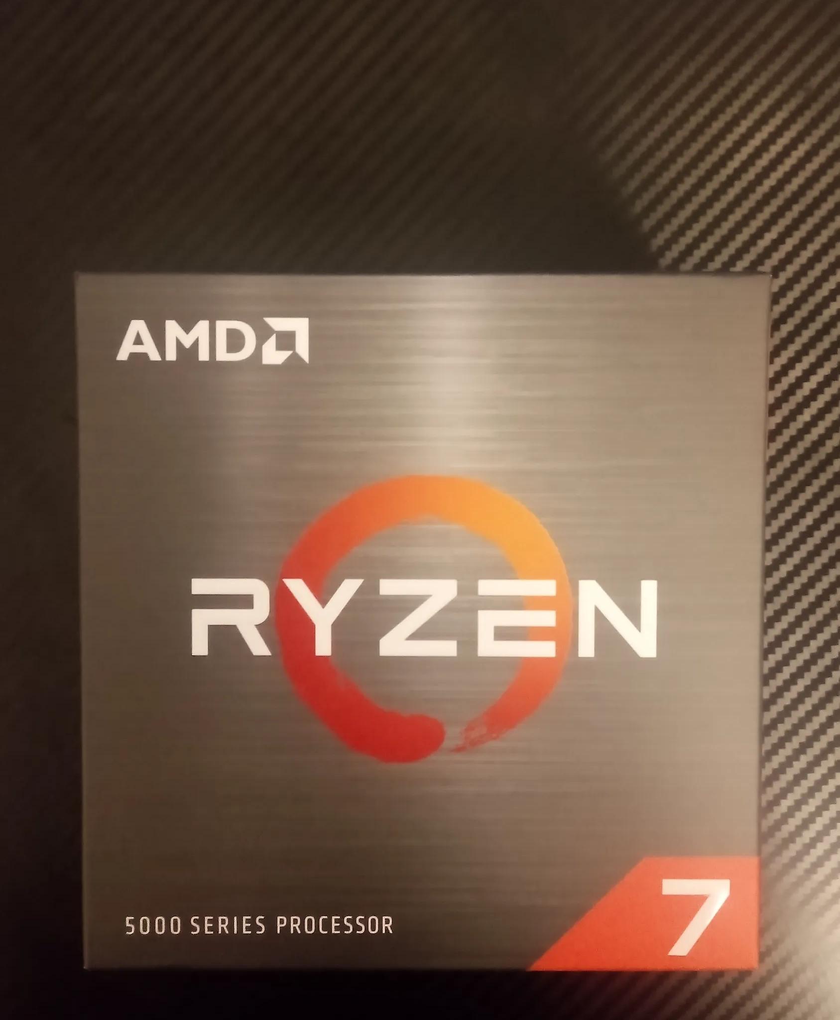 AMD Ryzen 7 5800X Processor (4.7GHz, 8 Cores, Socket AM4) Box - 100-100000063WOF