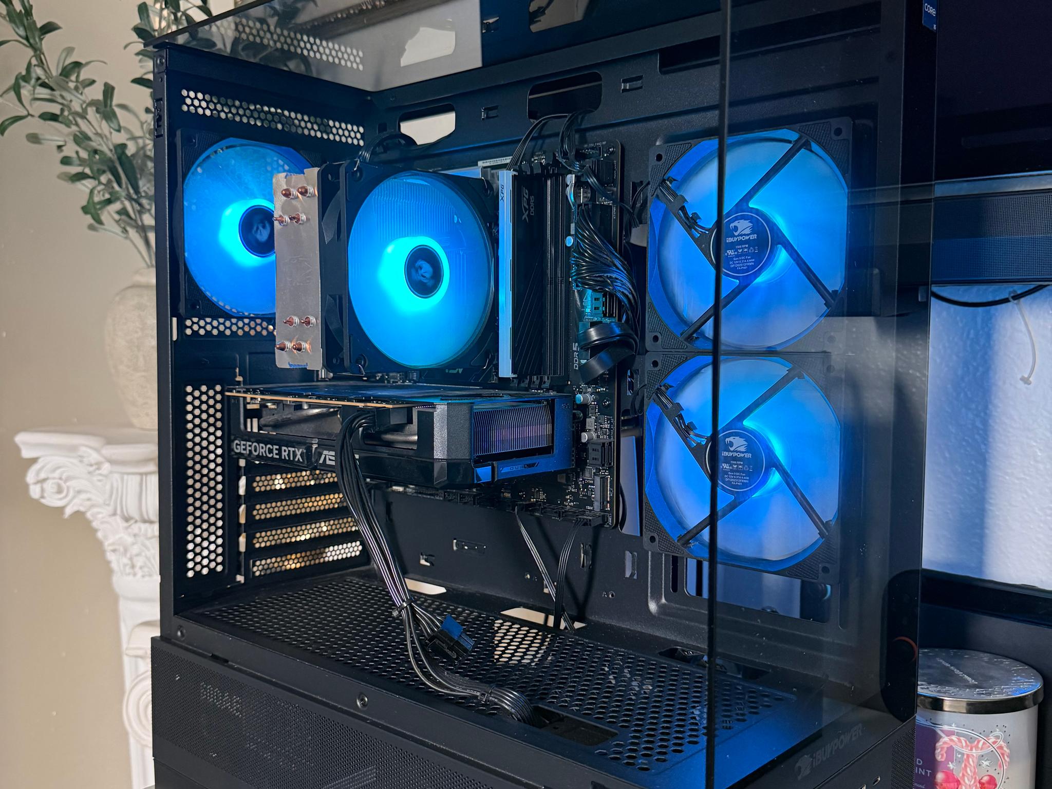 Black Gaming Pc Computer Desktop i5-14400F / RTX 5060
