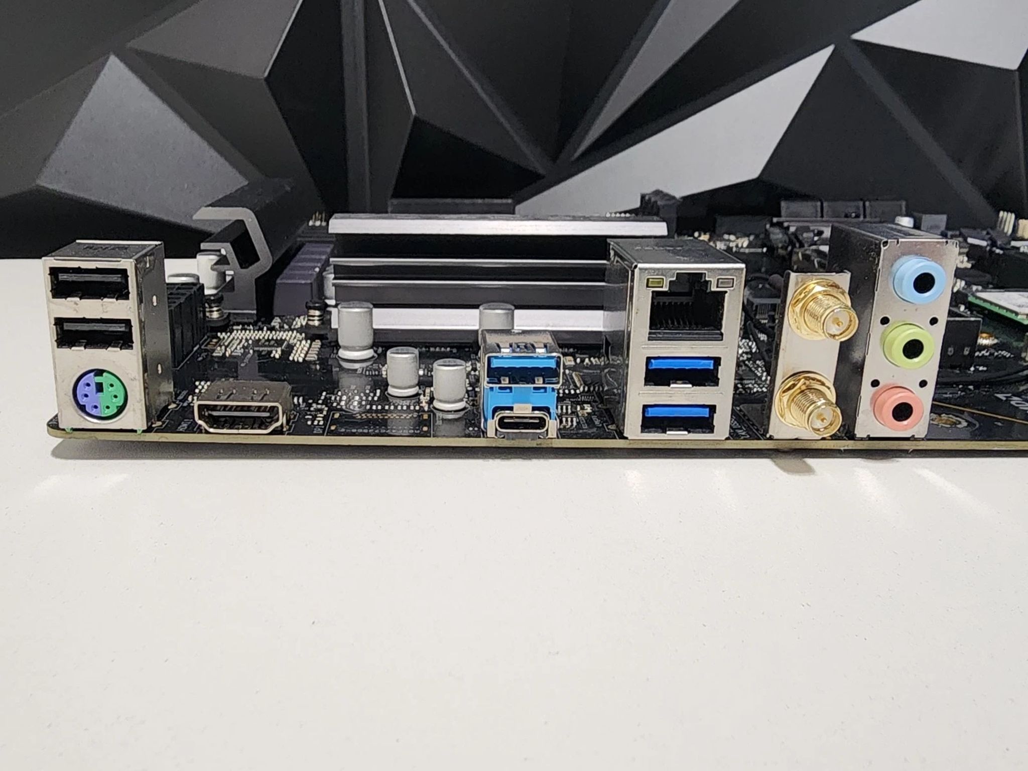 UPDATED BIOS ASROCK Z590-C/AC WIFI LGA1200 DDR4 ATX MOTHERBOARD