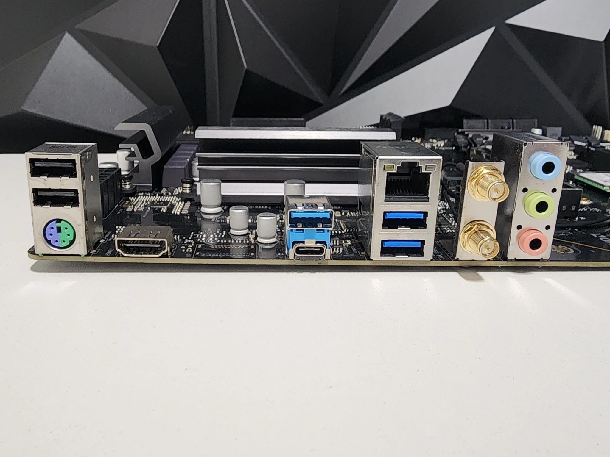 UPDATED BIOS ASROCK Z590-C/AC WIFI LGA1200 DDR4 ATX MOTHERBOARD