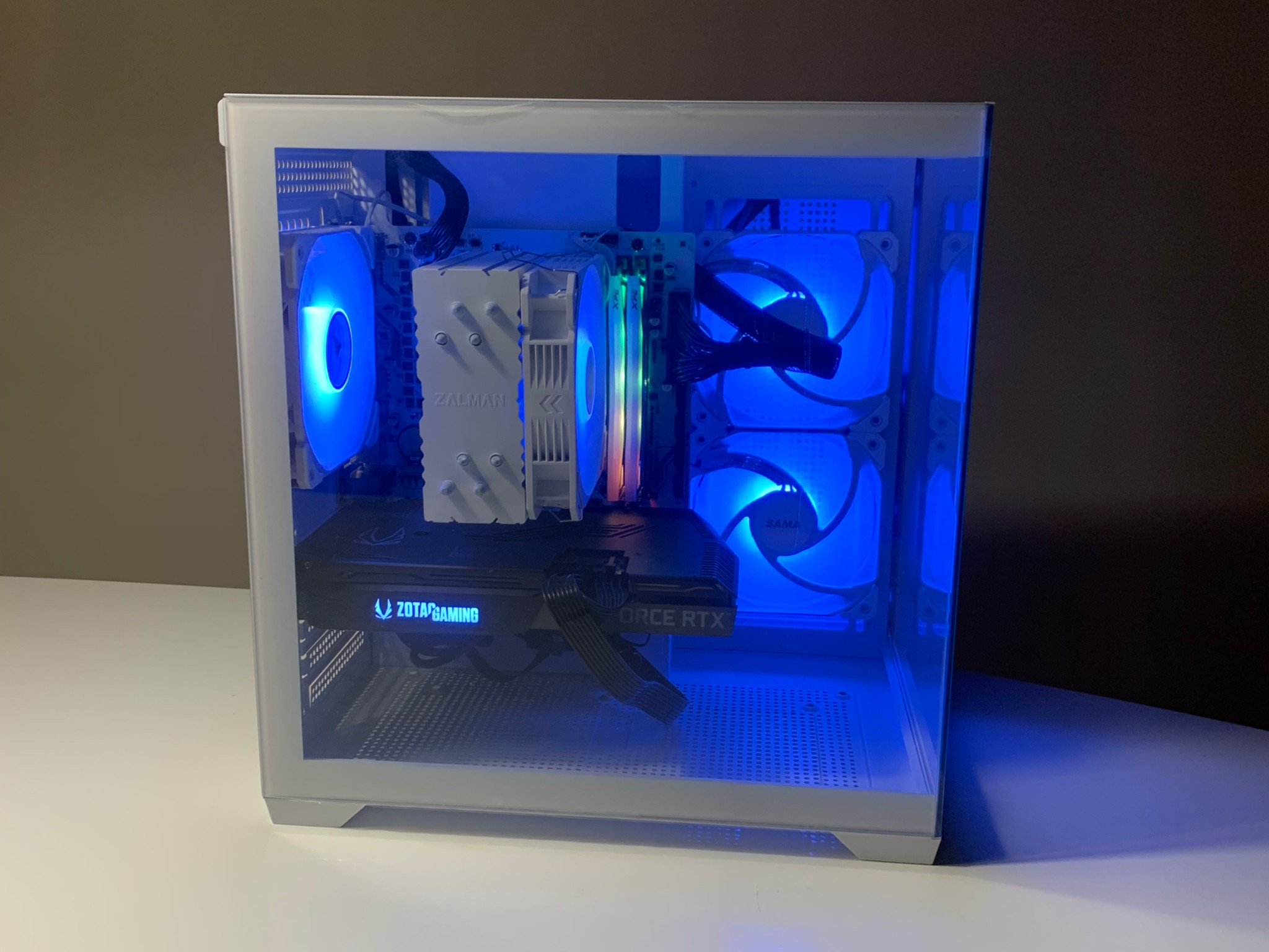 RTX 3070 - Ryzen 7 3700X - 32 GB RAM - 1 TB SSD - White Gaming PC