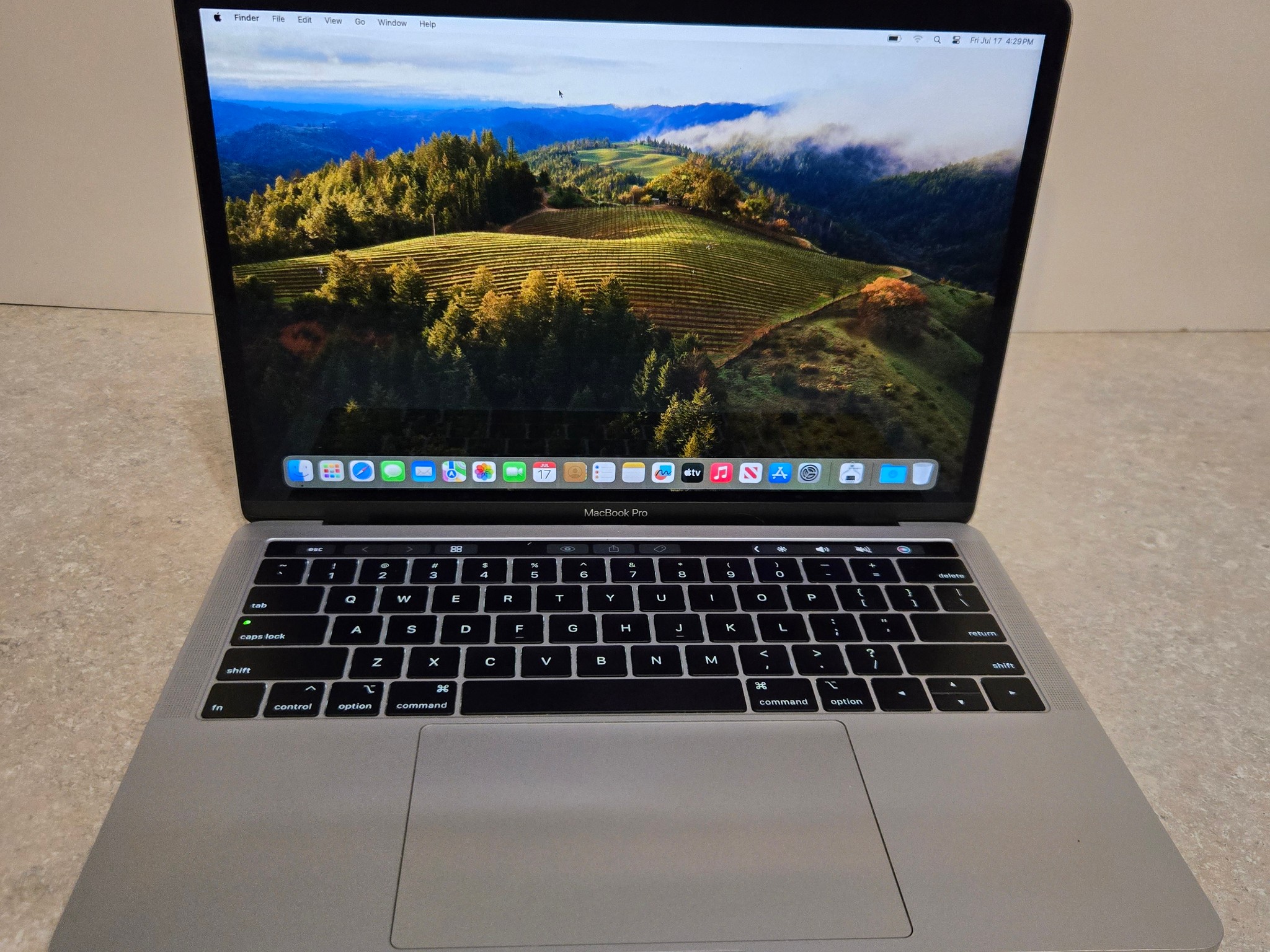 Apple Macbook Pro 13 inch Laptop - 2018 - 1TB - intel i7 - Model A1989
