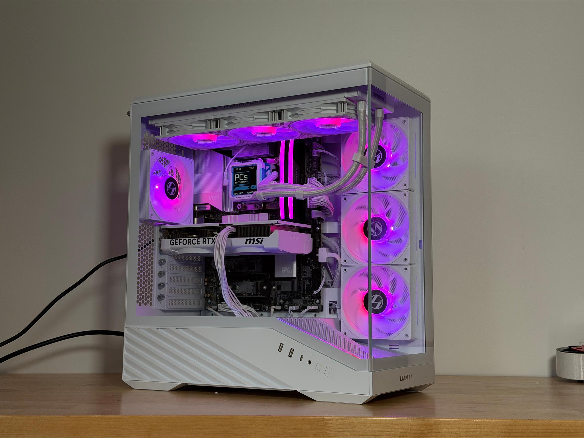 RTX 5070 Whiteout! Intel Core Ultra 265kf, 32gb ddr5 and 2tb SSD
