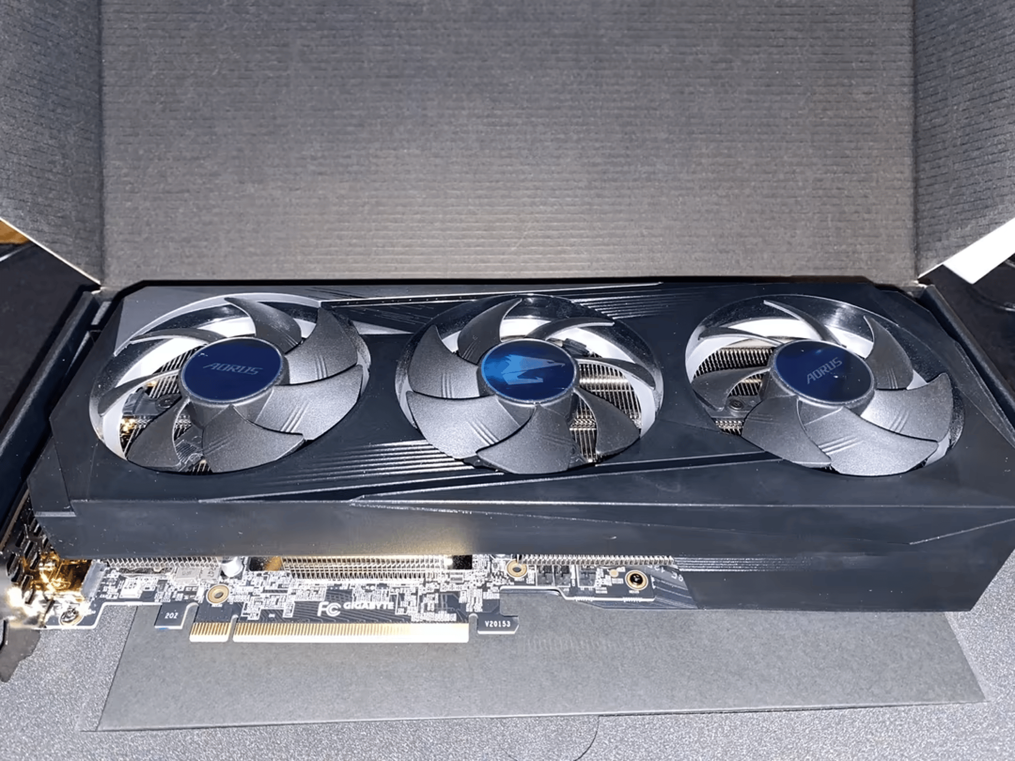 GIGABYTE AORUS GeForce RTX 3060 ELITE - Basically new