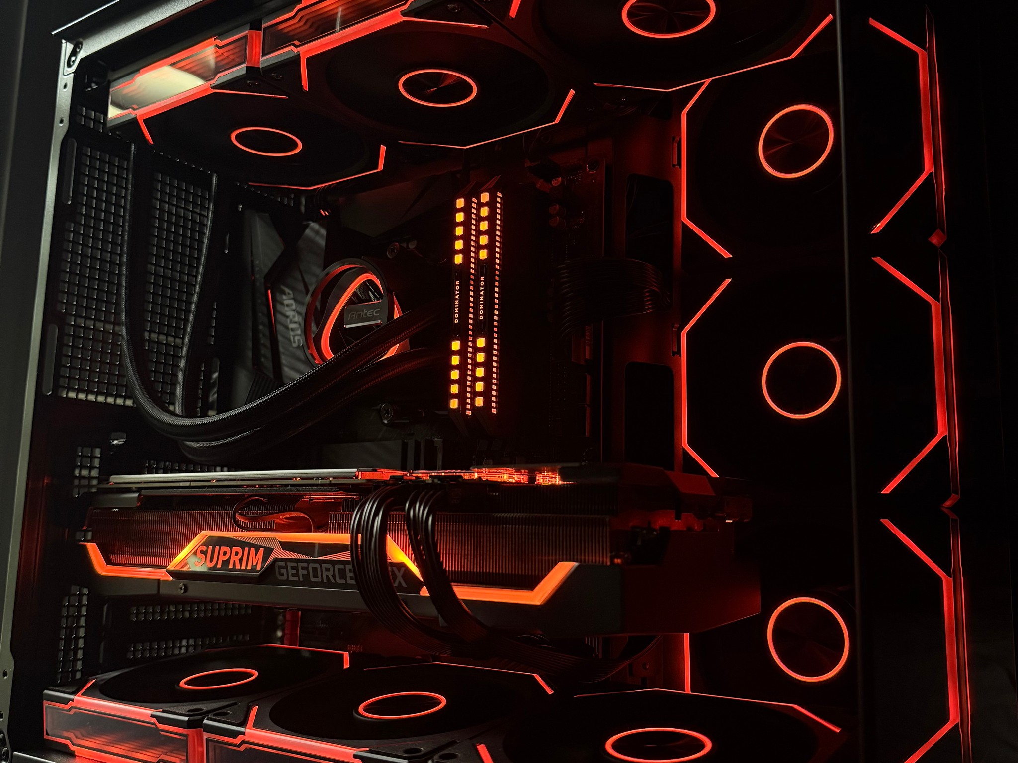 High-End Gaming PC | Ryzen 7 5800X | MSI Suprim X RTX 3070 | 32GB Corsair Dominator Ram