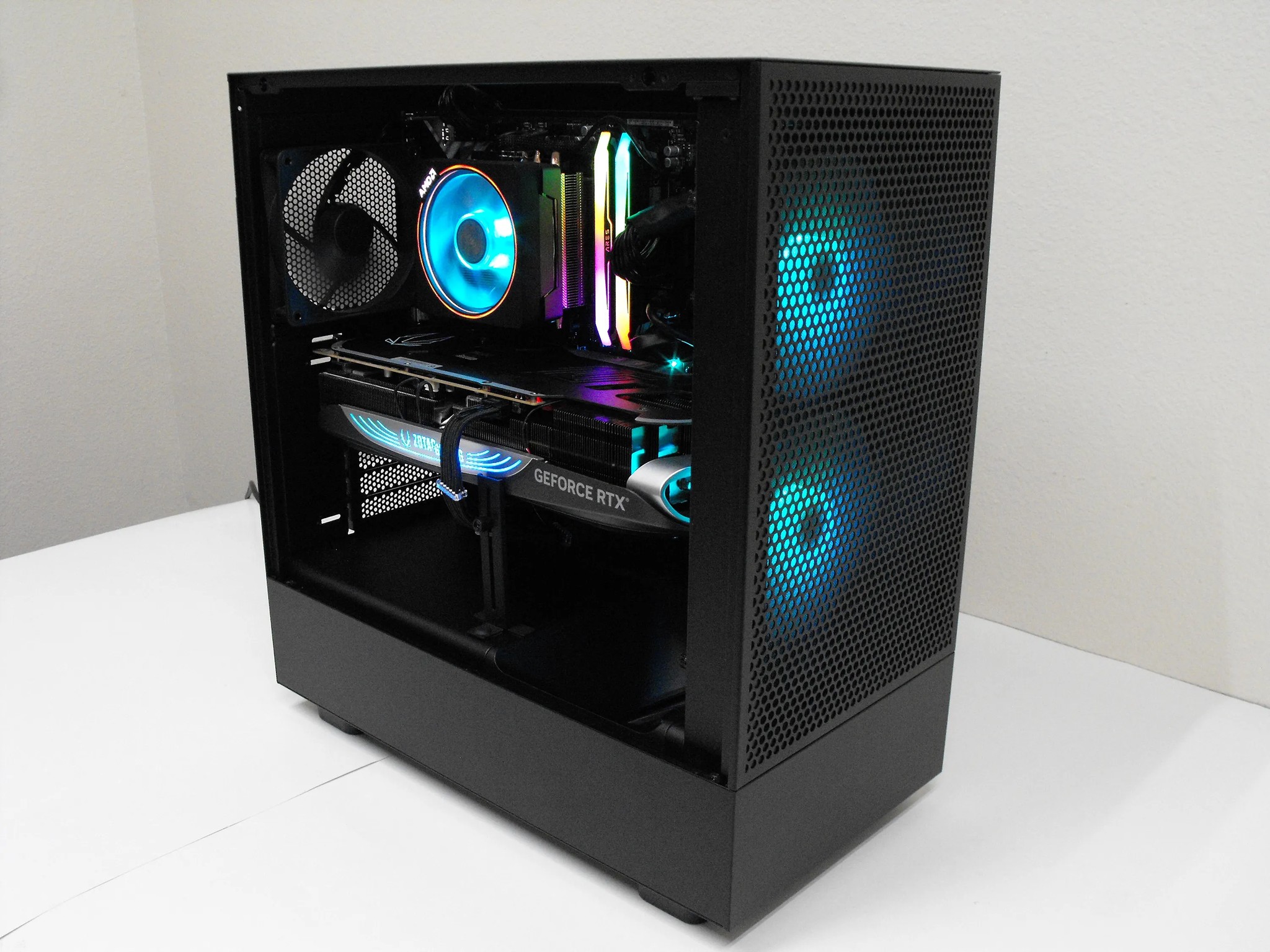PC on Sale! Ryzen 7 7700, RTX 4080, 32GB-DDR5 5600, 3TB SSD NVMe