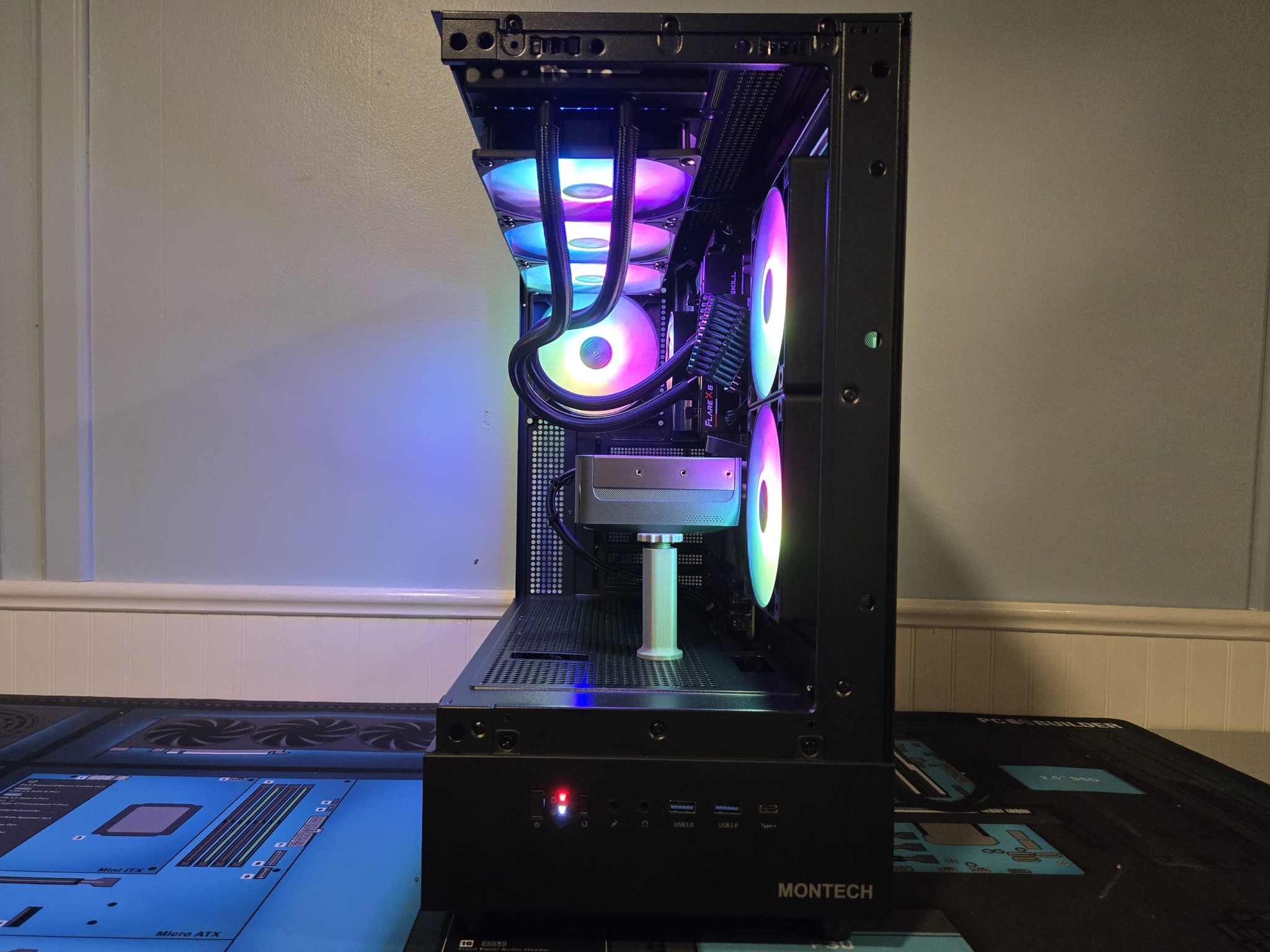 ⚫🩶Black/Silver 1440p PC🖥️ |7700X| RTX 5070|32gb DDR5|1tb NVME| Wifi/BT| Win 11 Pro| Free Shipping!