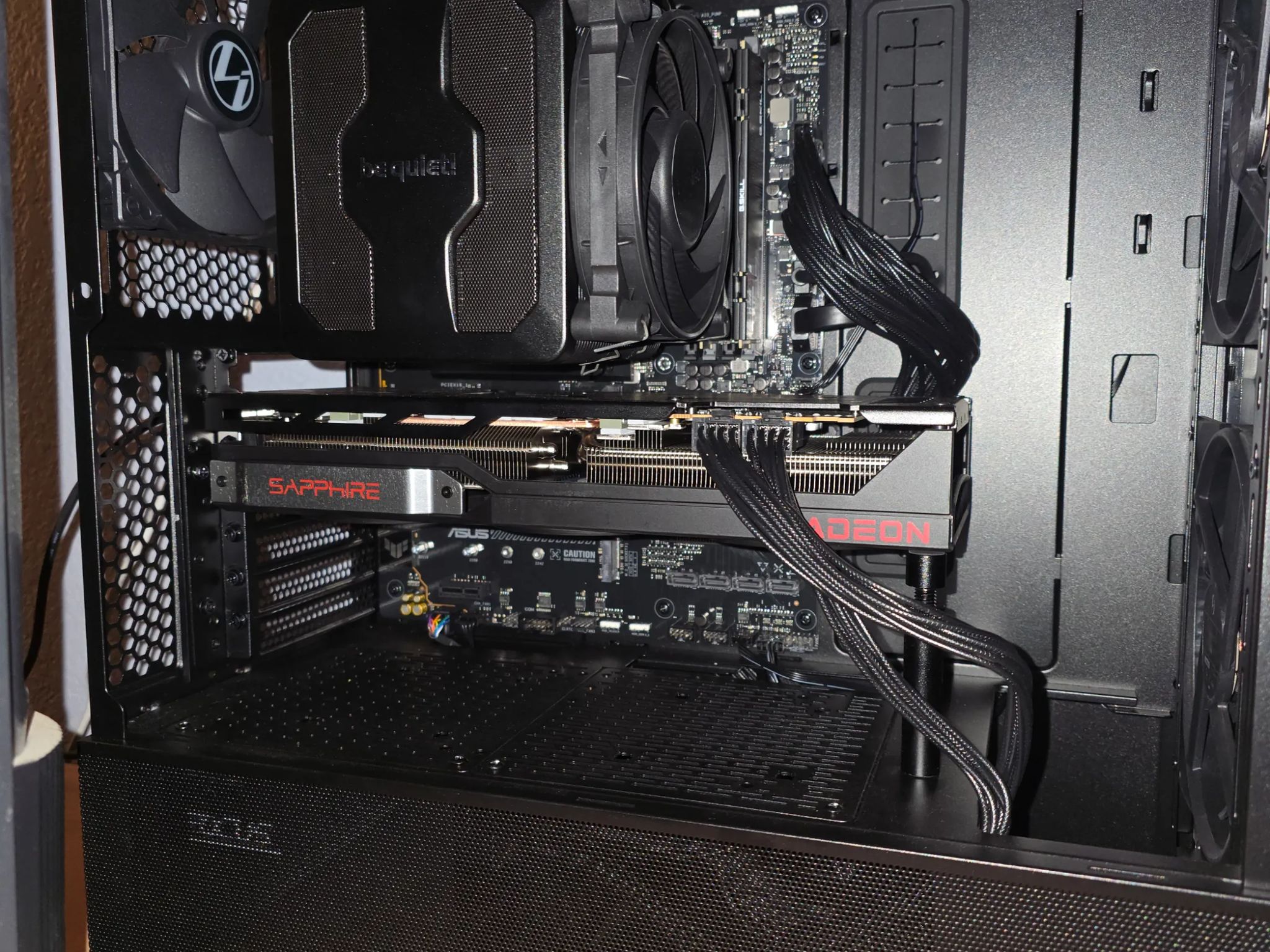 Lightly used Sapphire Pulse Radeon RX 7900xt OC 20gb