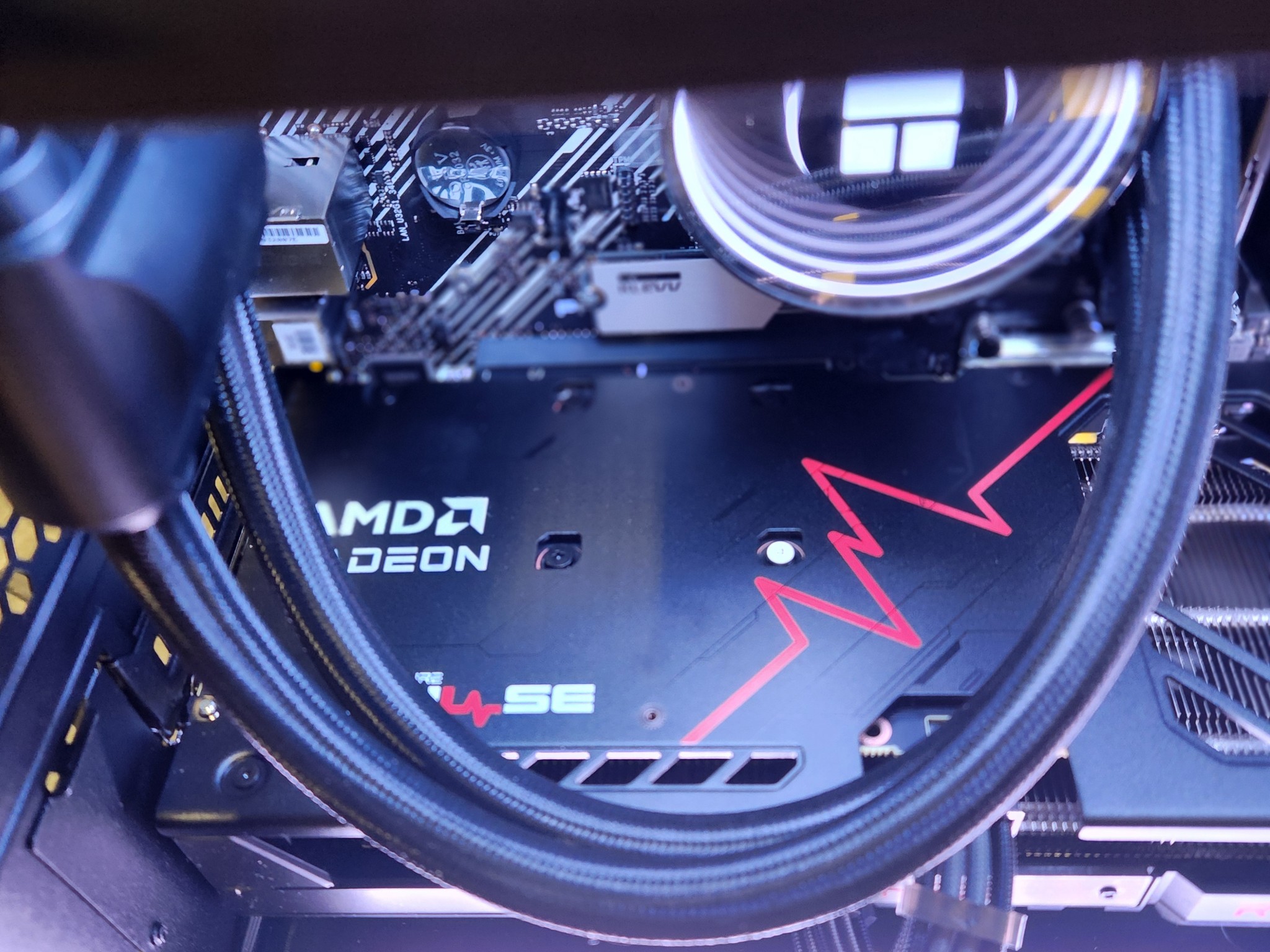 Gaming Custom Liquid Cooled PC Build | Ryzen 7 5800XT | RX 9060 XT 16 GB | 1TB SSD | 32GB DDR4