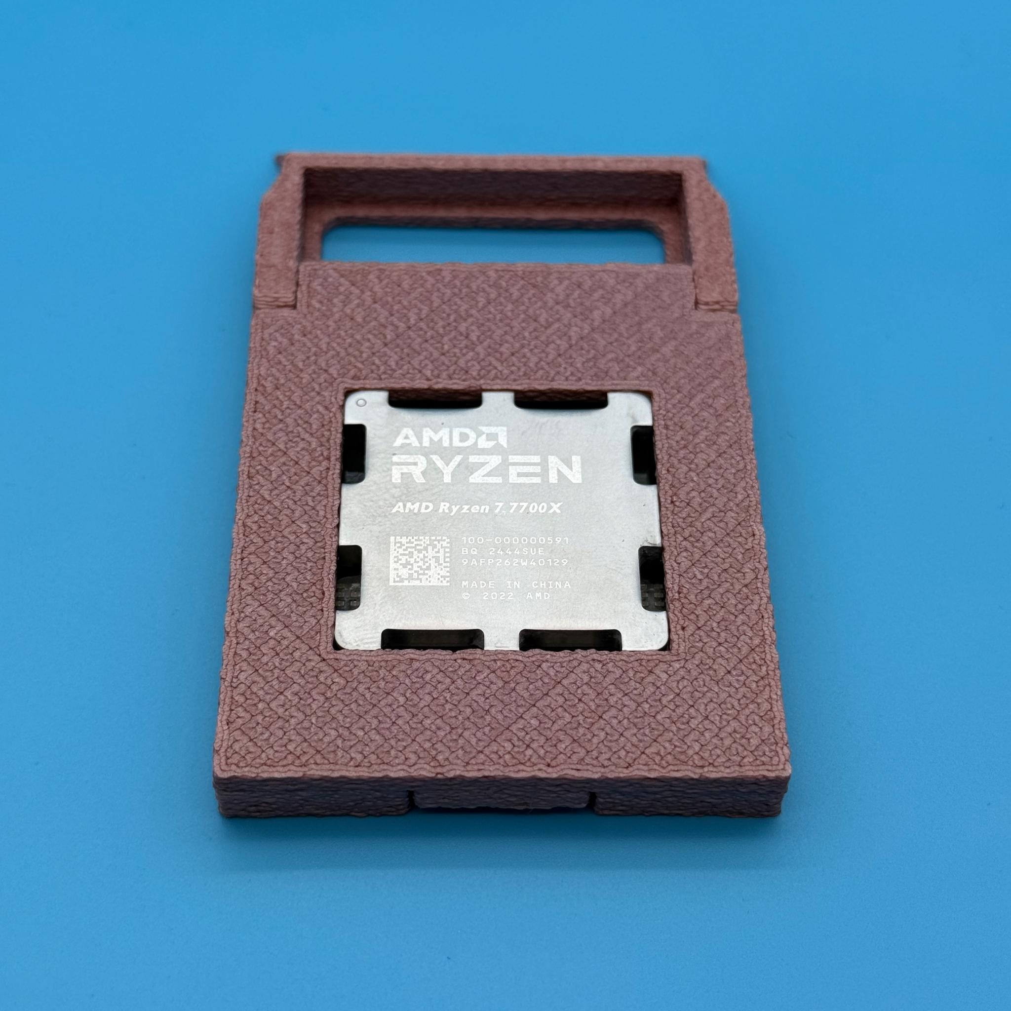 AMD Ryzen 7 7700X