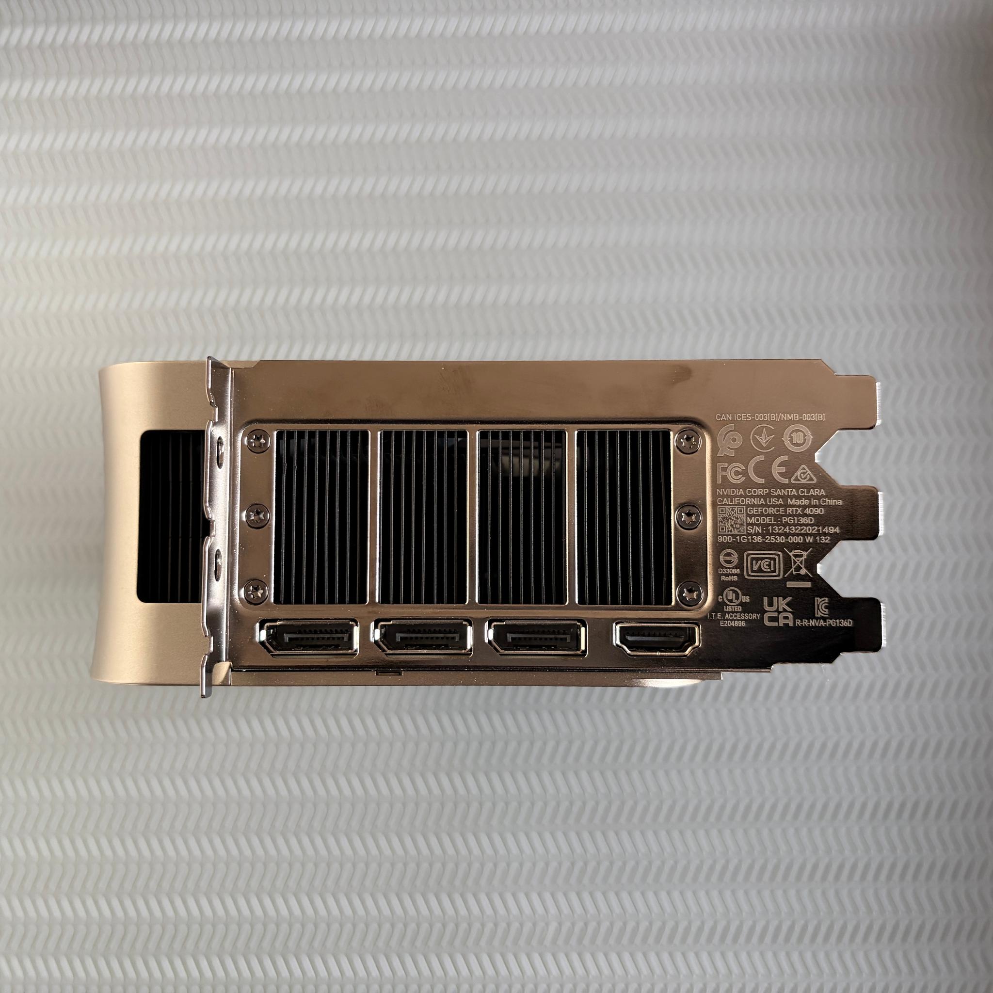 4090 Founders Edition | Lightly used | Original packaging