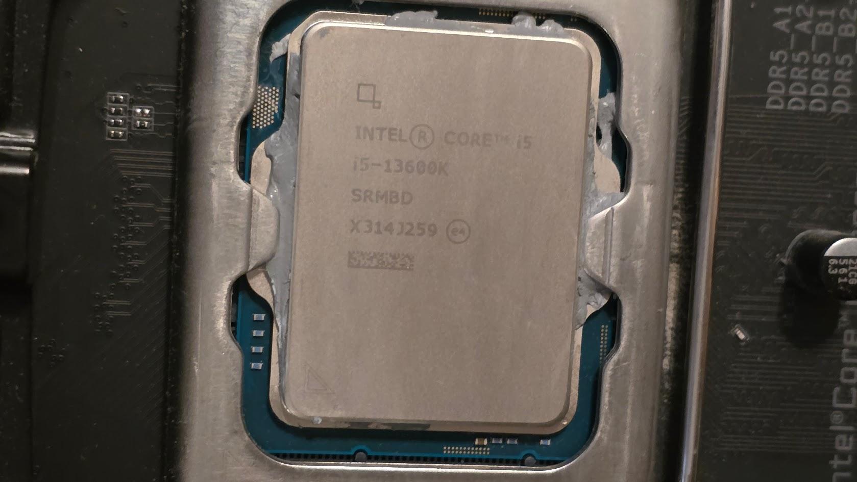 Used Intel Core i5 13600K + Gigabyte Aorus Elite AX Z790 (Missing GPU PCIE lock)