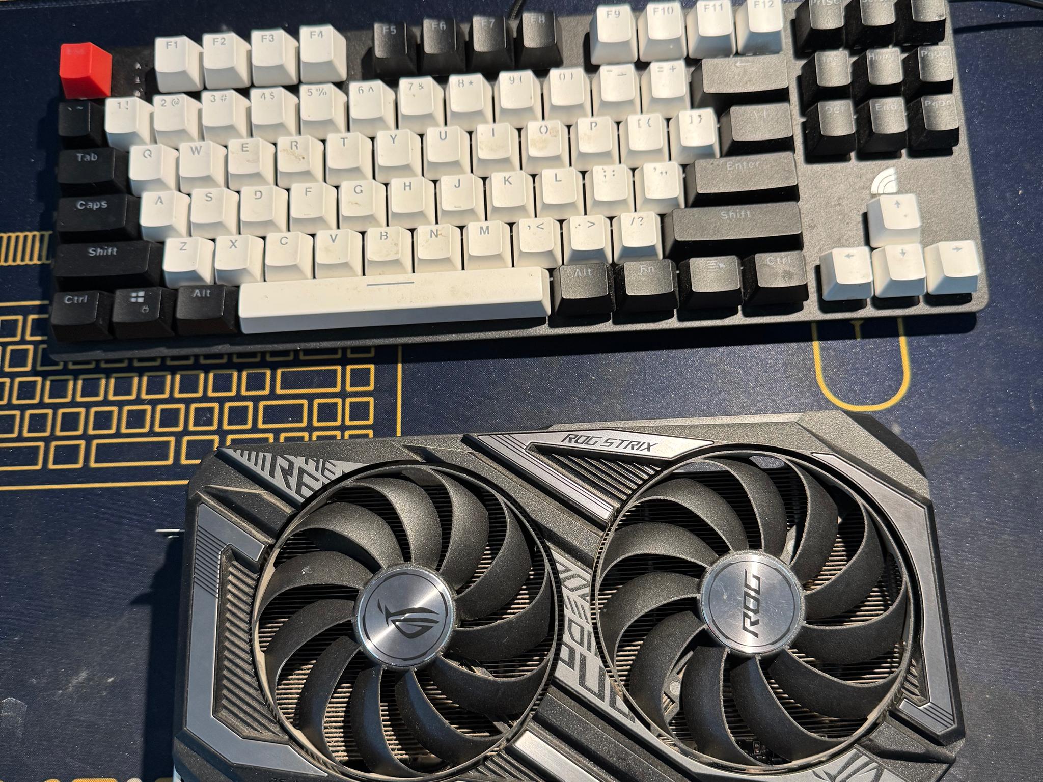 Rx 6600 xt asus strix