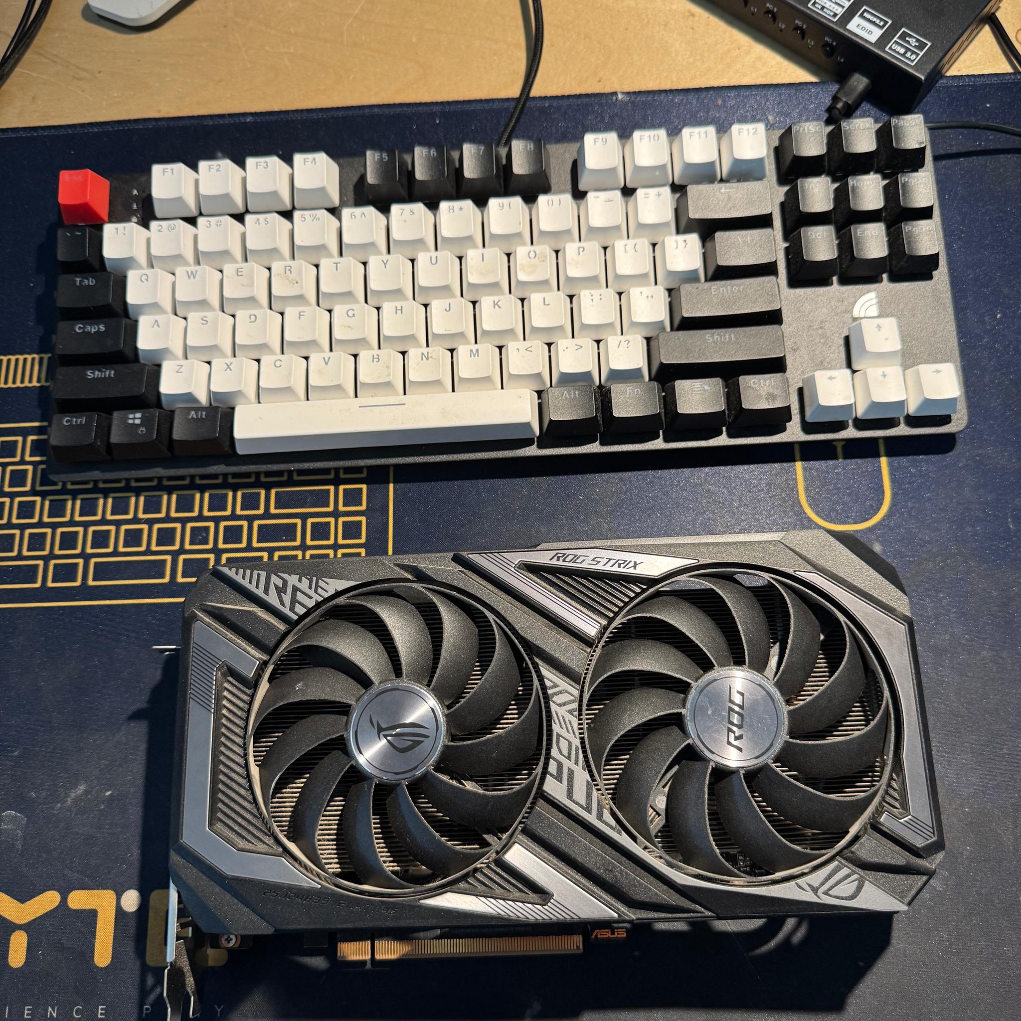 Rx 6600 xt asus strix